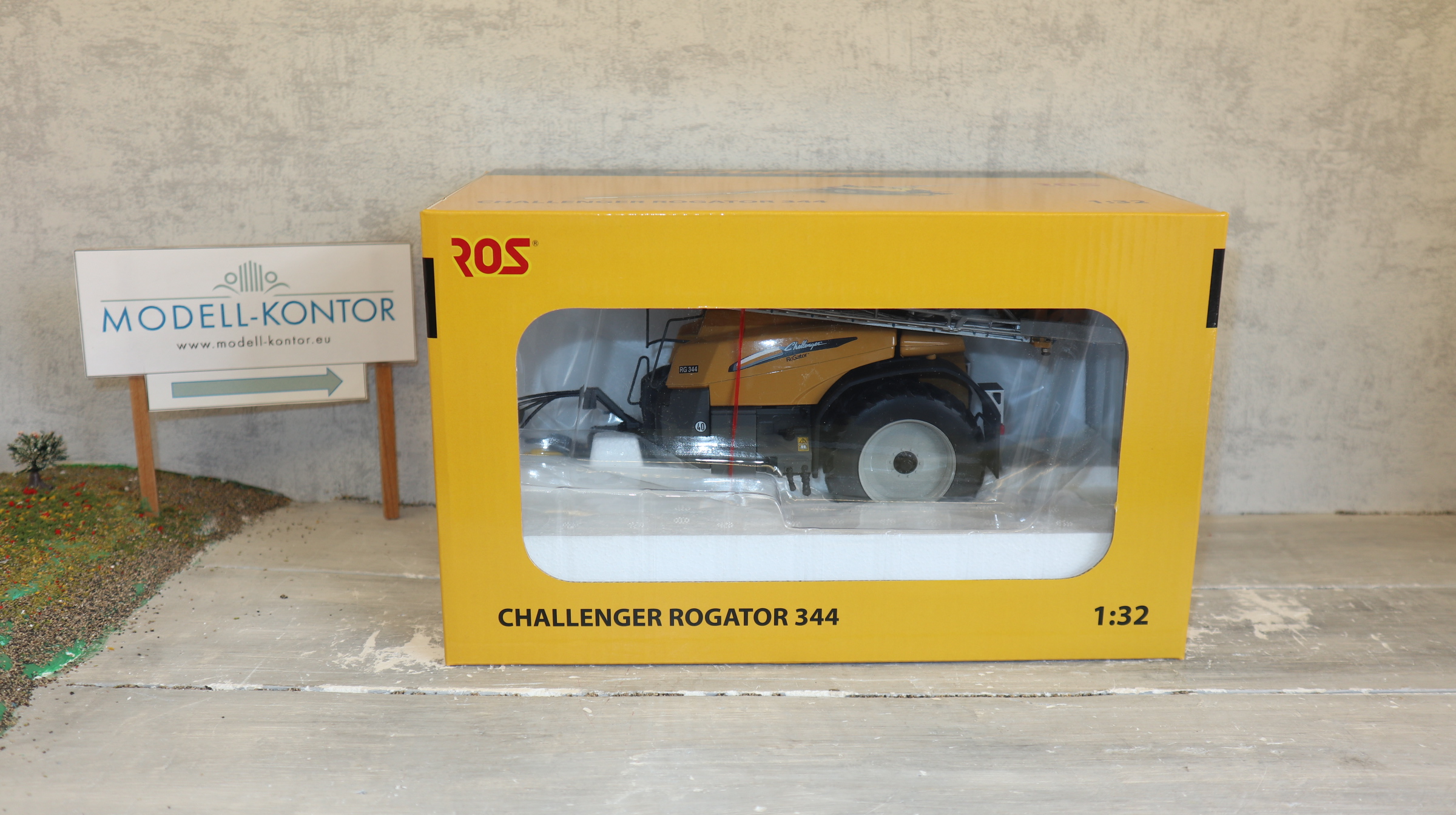 ROS 301863 in 1:32 Challenger Rogartor RG 300, NEU in OVP
