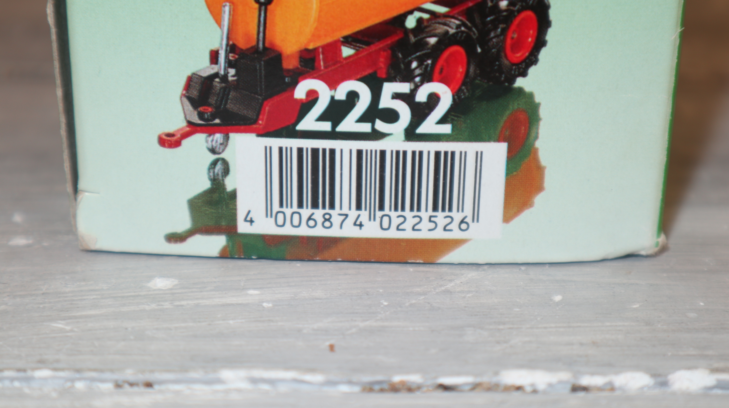 Siku 2252 in 1:32, Vakuum-Faßwagen FLIEGL,  NEU in OVP