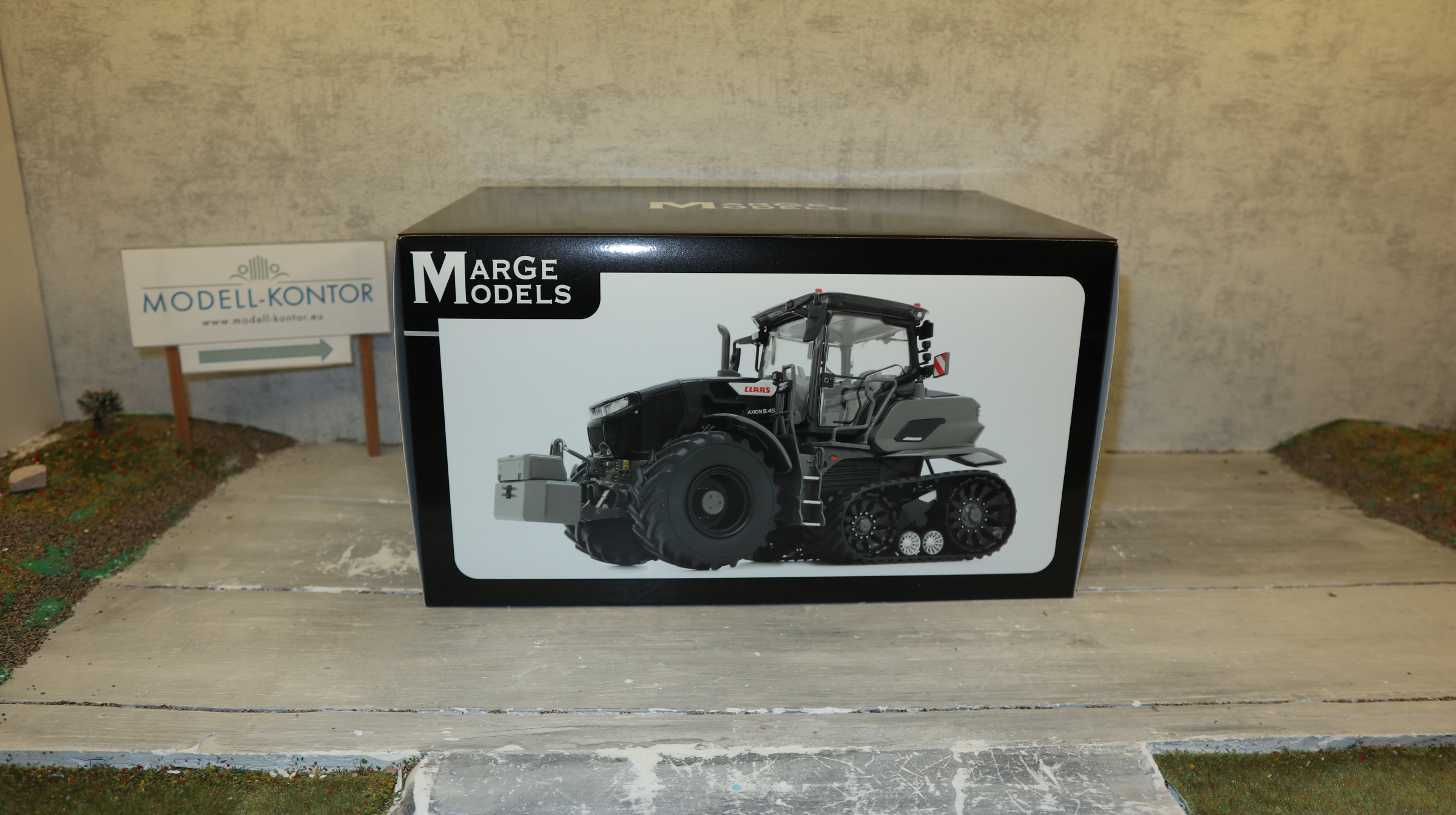 MarGe 2513 in 1:32, Claas Axion 9.450 schwarz matt  TERRA TRAC Agritechnica 2025