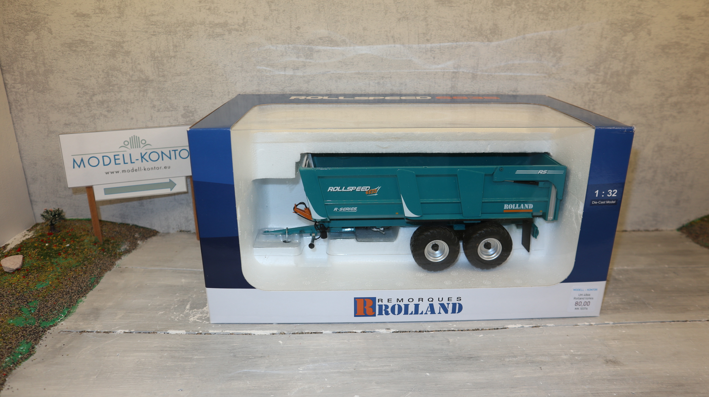 Universal Hobbies UH 4866  in 1:32,  Rolland Rollspeed 6835 in TÜRKIS,  NEU in OVP