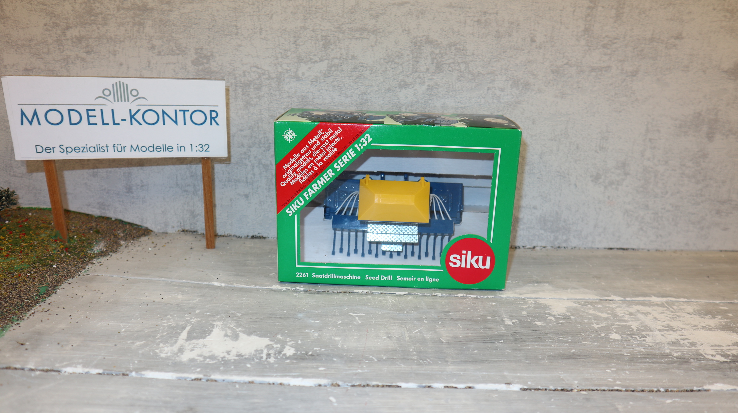 Siku 2261 in 1:32, Saatdrillmaschine RABE blau gelbes Dach, NEU in OVP
