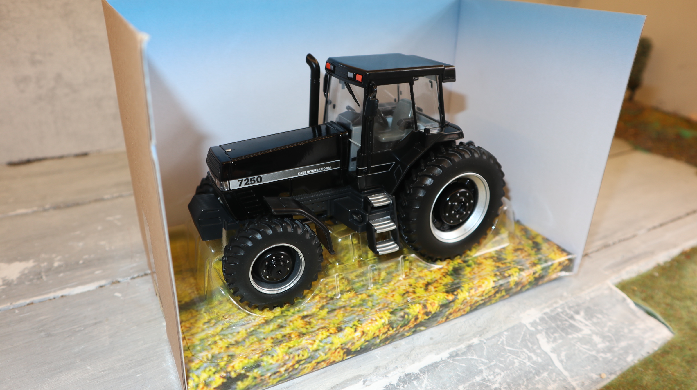 Britains 43417 in 1:32, CASE IH Magnum 7250 BLACK Sondermodell  NEU in OVP
