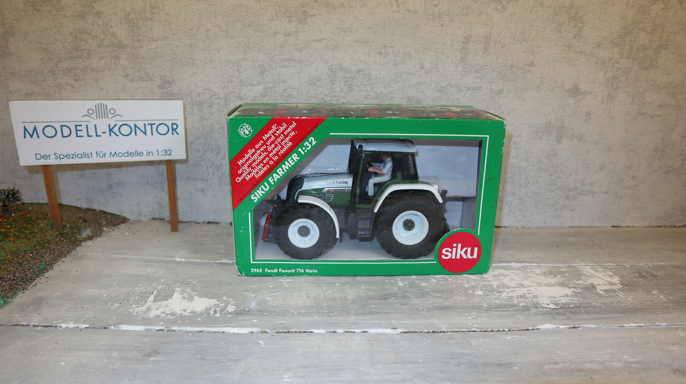 Siku 2965 in 1:32, Fendt 712 Test & Training Sondermodell Höing,  NEU in OVP