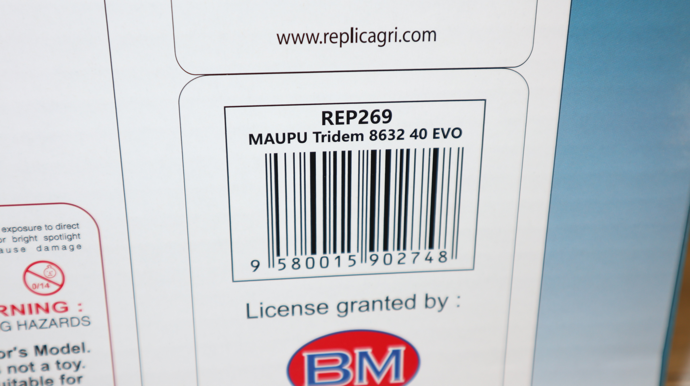 Replicagri 269 in 1:32,  MAUPU Tridem 8632 40 Evo blaumetalic, NEU in OVP