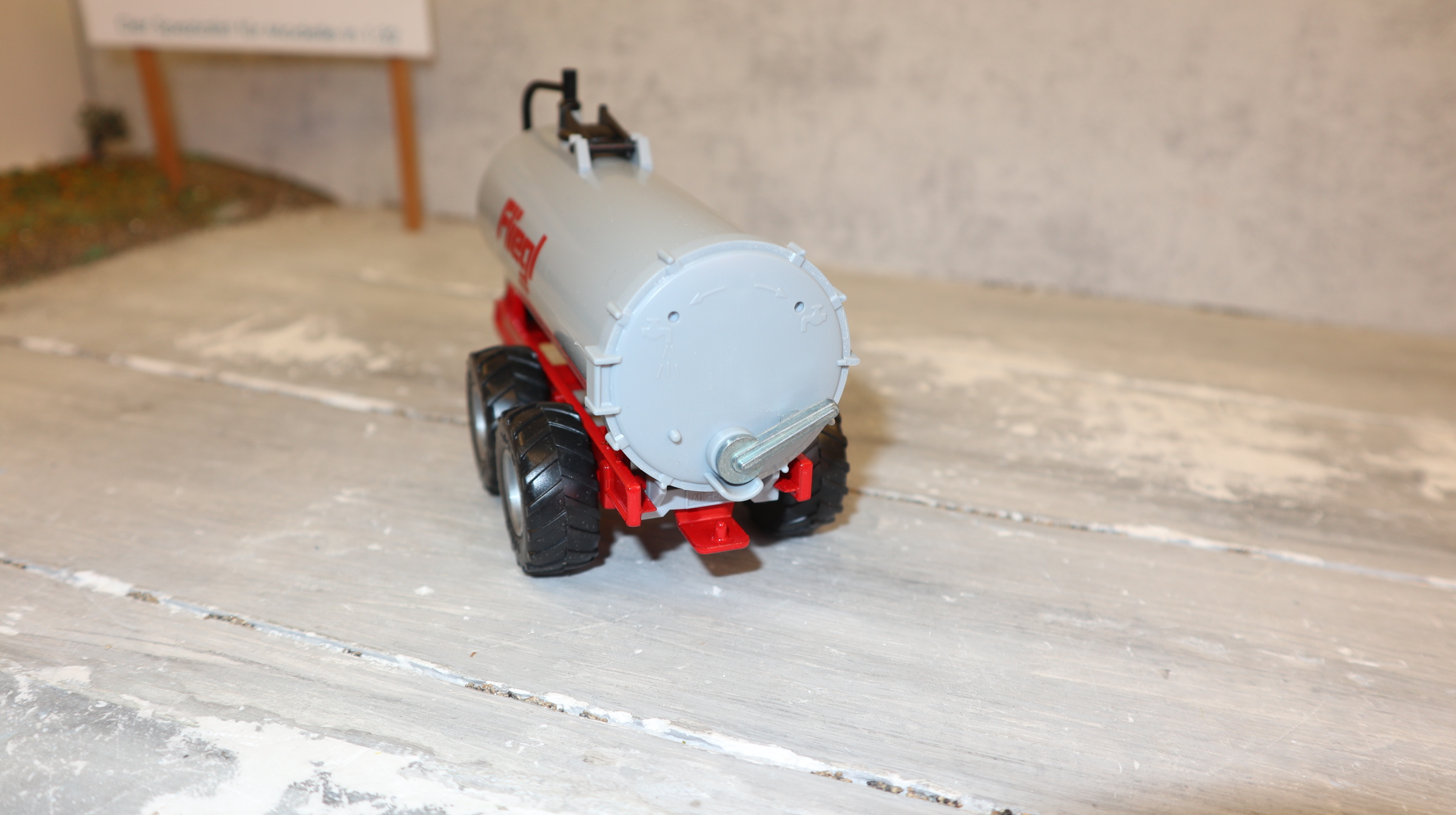 Siku 2252 in 1:32, Vakuum-Faßwagen FLIEGL,  NEU in OVP