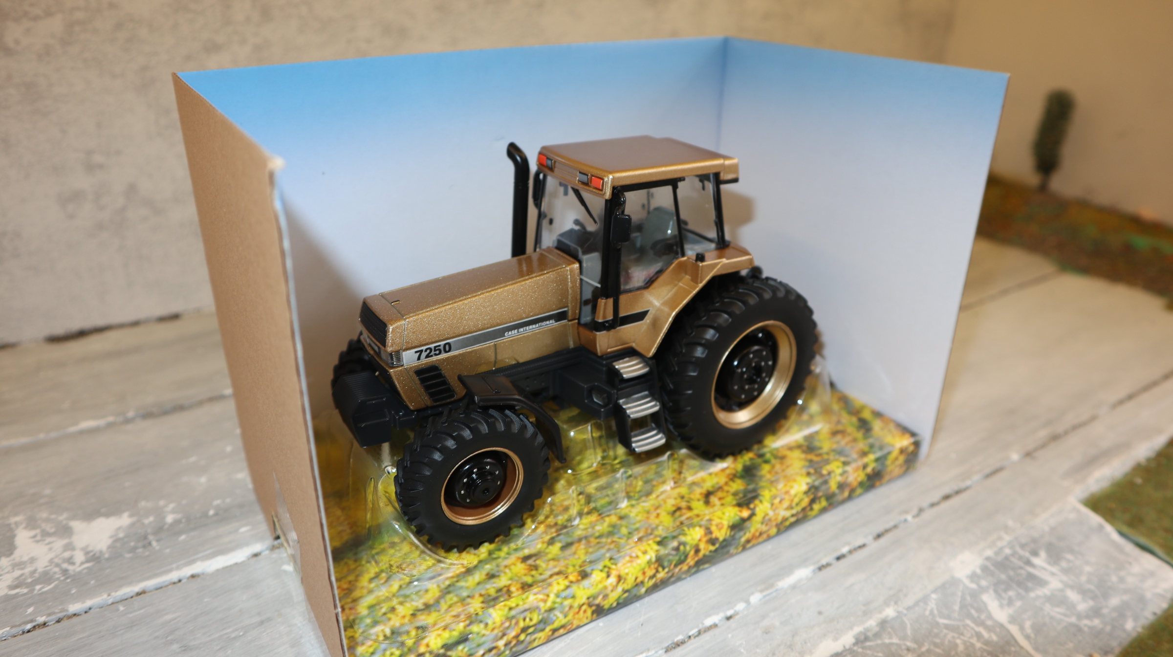 Britains 43417 in 1:32, CASE IH Magnum 7250 GOLD Sondermodell NEU in OVP