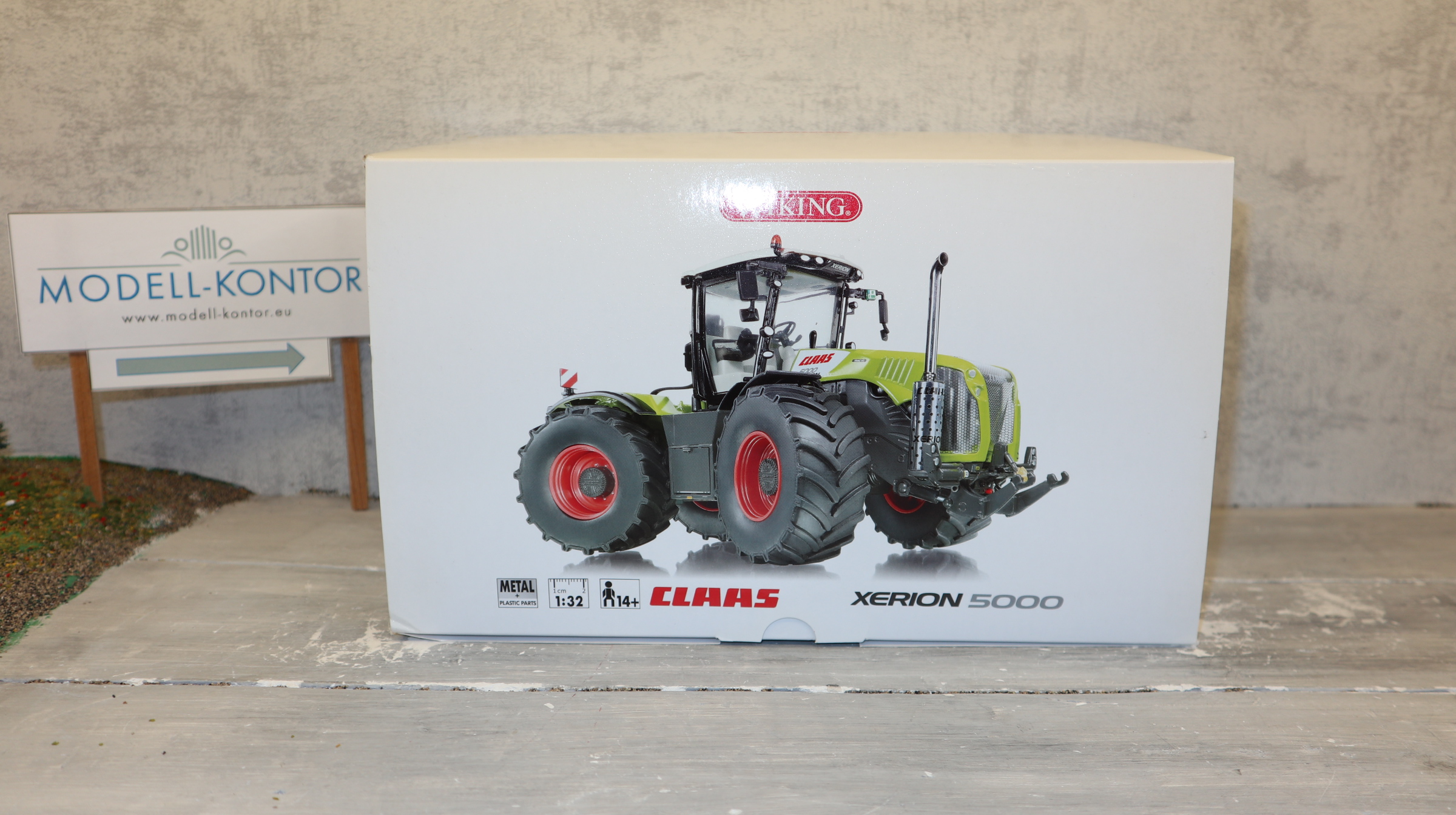 Wiking 077308 in 1:32,  CLAAS Xerion 5000, NEU in OVP