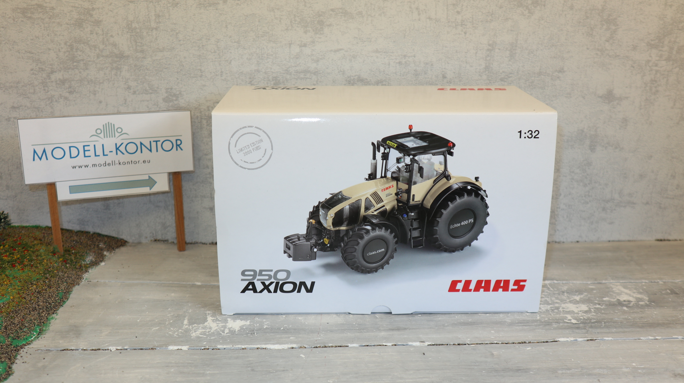 Wiking  Claas 0001719970 in 1:32, CLAAS Axion 950 TAXI beige, NEU in OVP