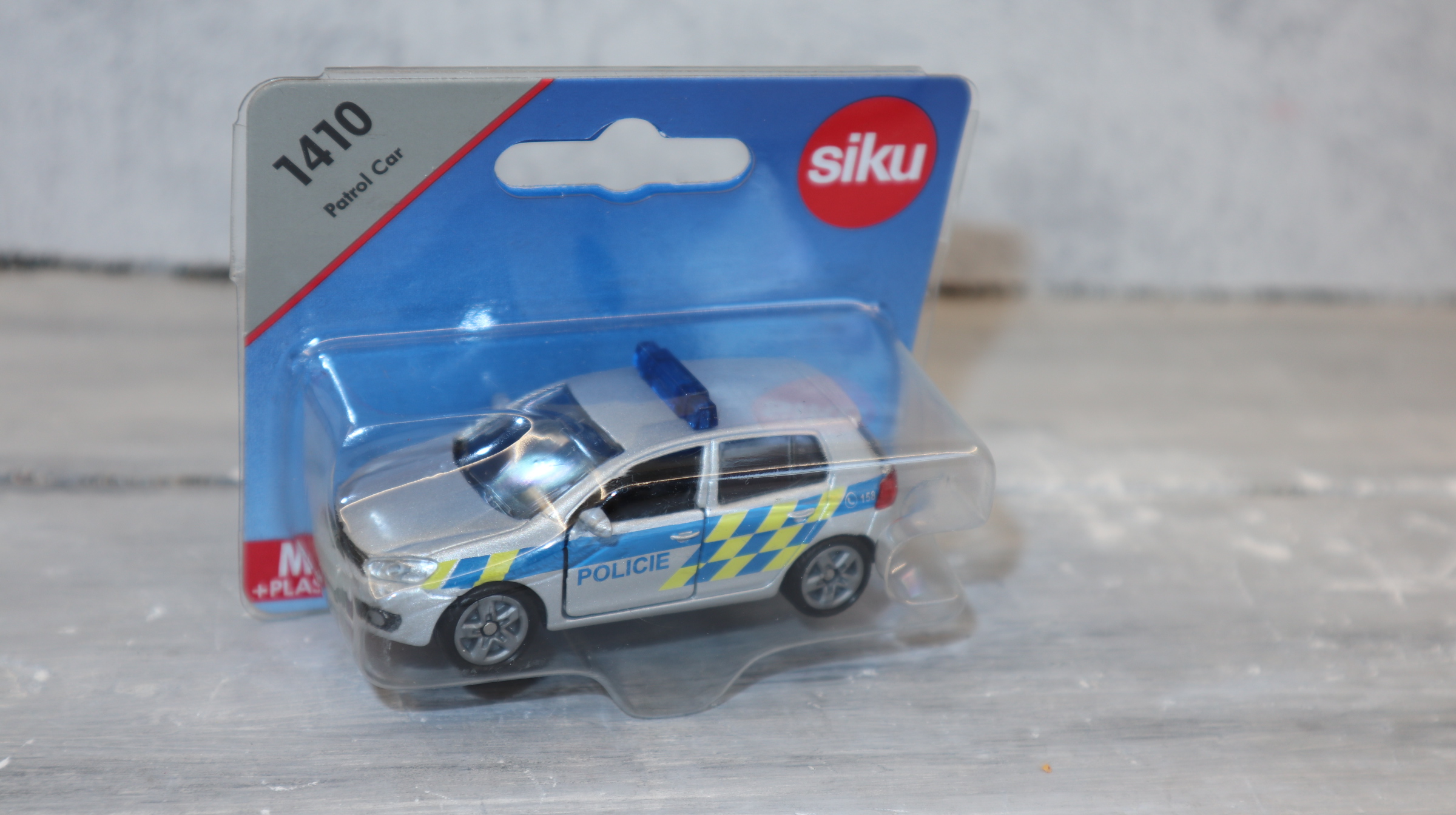 Siku 1410 in 1:55,  VW Golf VI Polizei Tschechnien Sondermodell, NEU in OVP