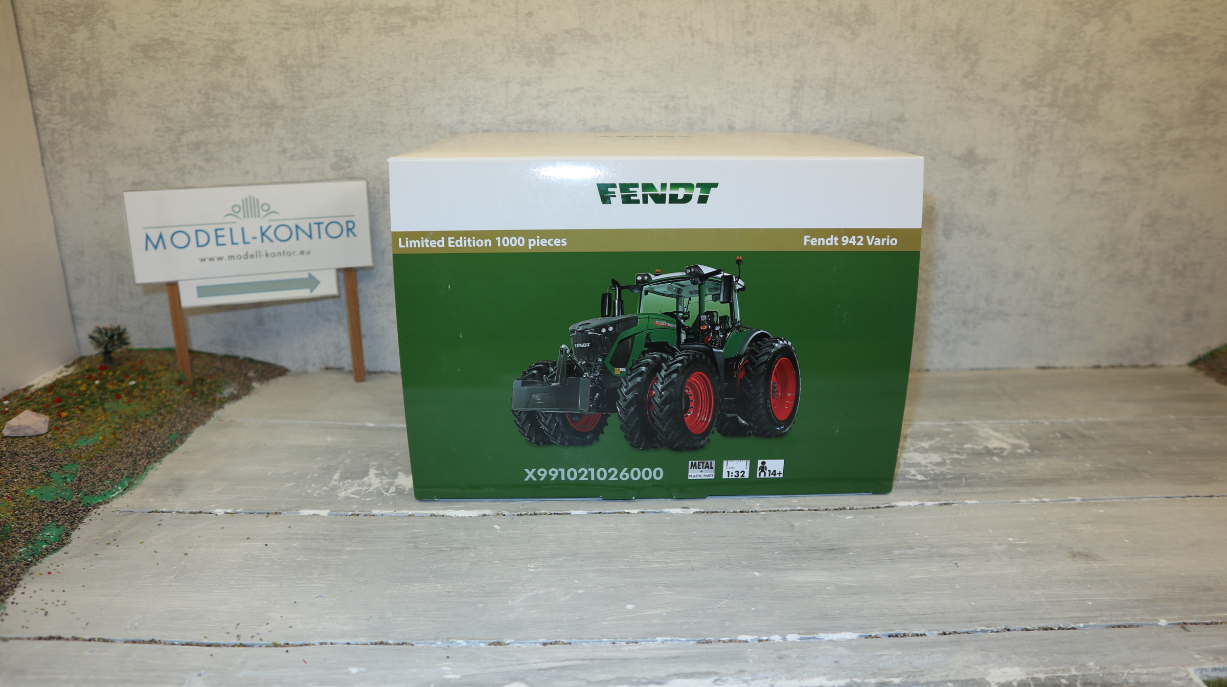 Wiking X991021026000 in 1:32,  Fendt 942 Vario Zwilling-Pflegebereifung USA-Modell, NEU in OVP