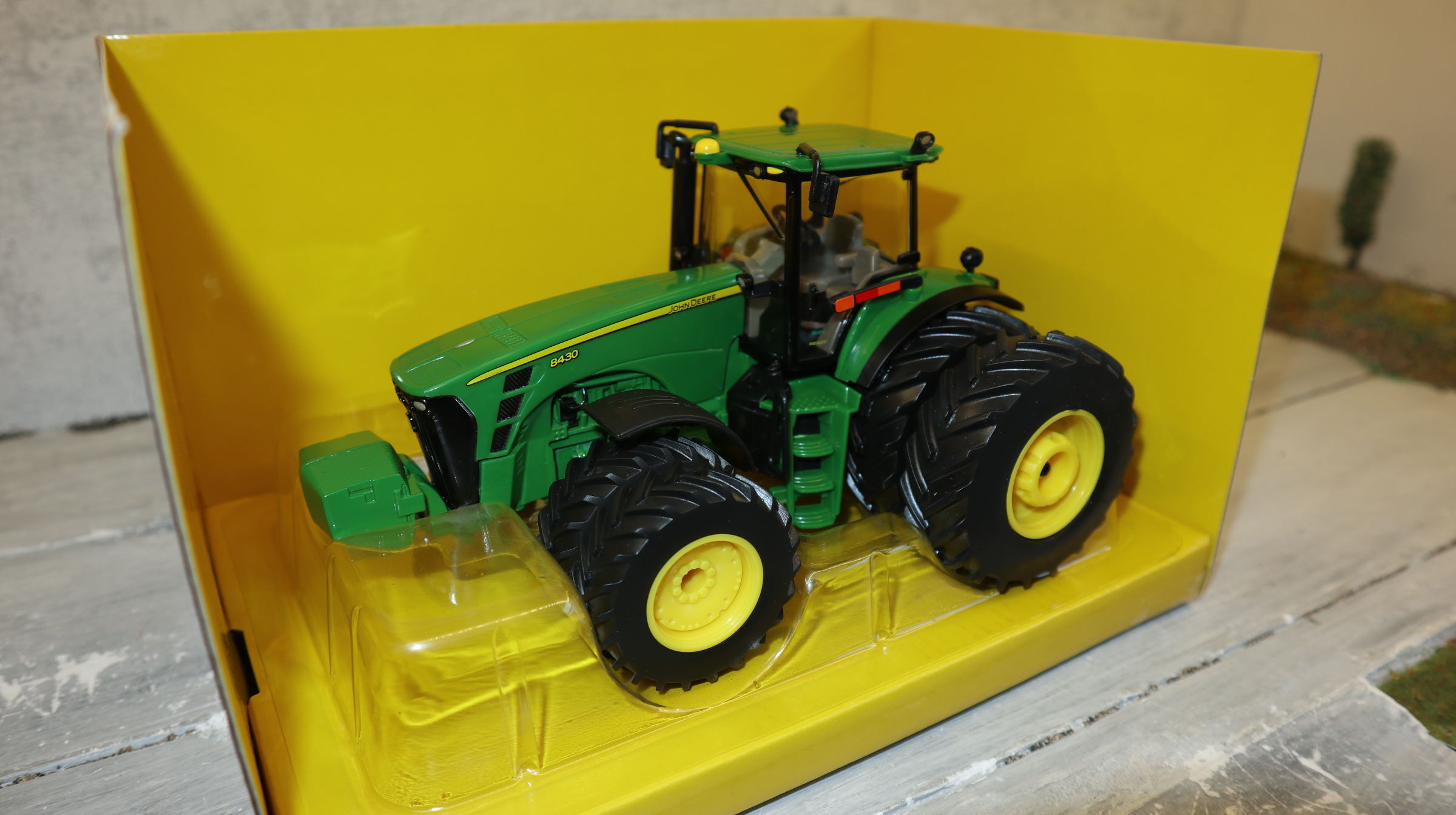 ERTL, JOHN DEERE 8430 roues jumelées