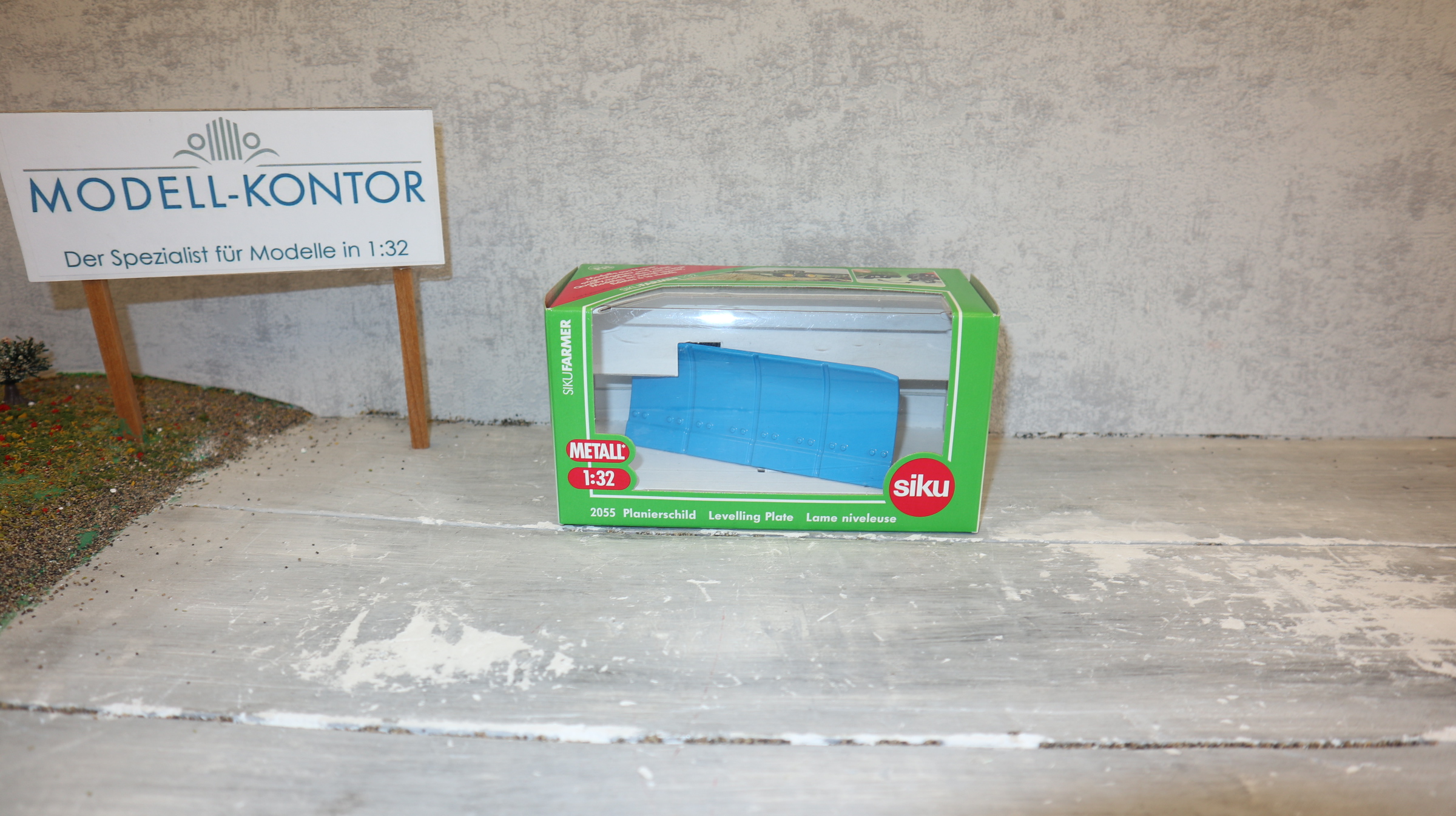 Siku 2055 in 1:32, Planierschild BLAU, NEU in OVP
