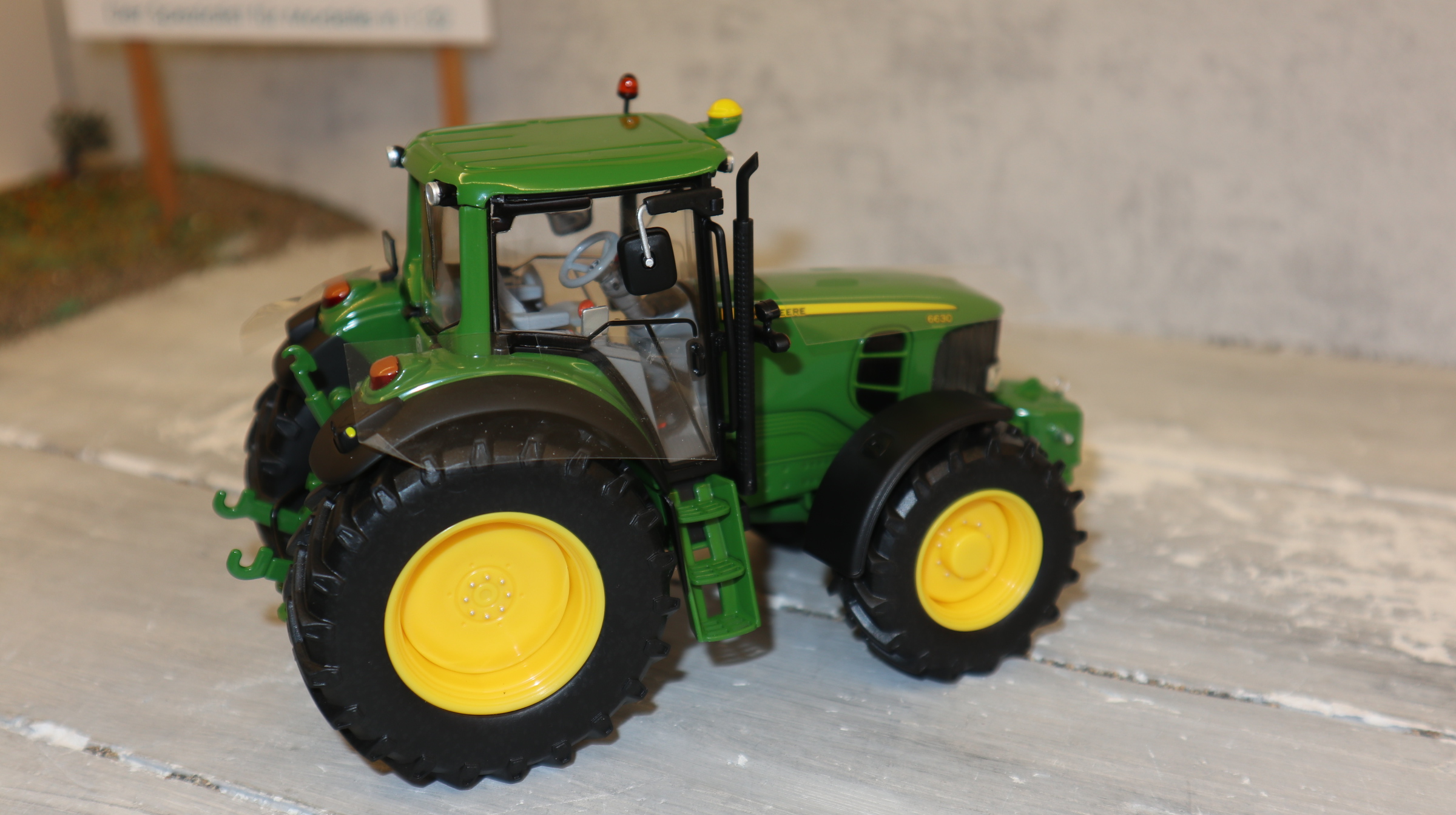 Wiking 877467 in 1:32, John Deere 6630 Premium Sondermodell, NEU in OVP