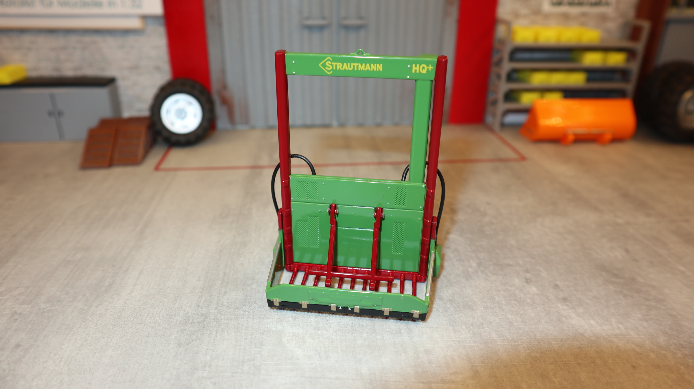 MarGe 2703 in 1:32, Strautmann Hydrofax HQ Siloblockschneider, NEU in OVP
