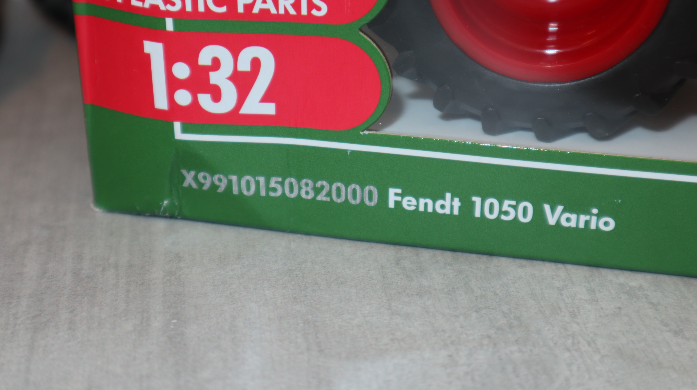 Siku 3287 in 1:32,  Fendt 1050 First Edition direkt von Fendt, NEU in OVP