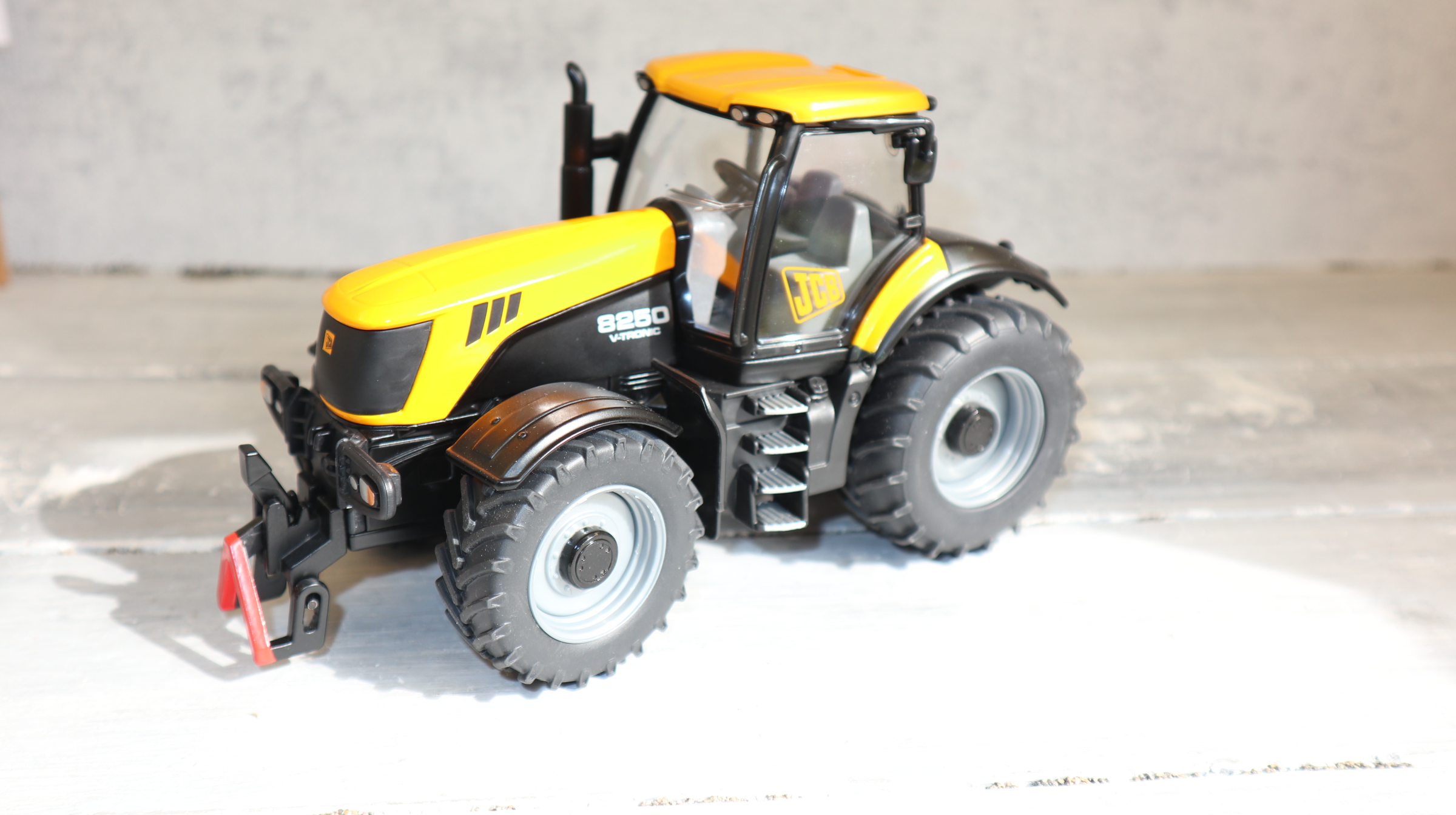 Siku 3267 in 1:32, JCB 8250, NEU in OVP