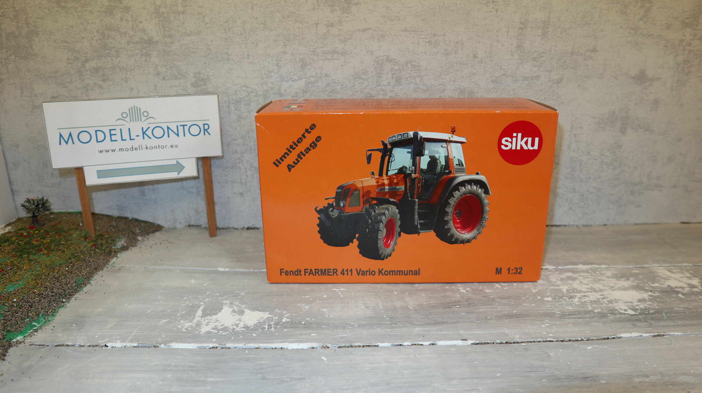 Siku 2968 in 1:32, Fendt 411 Kommunal, NEU in OVP