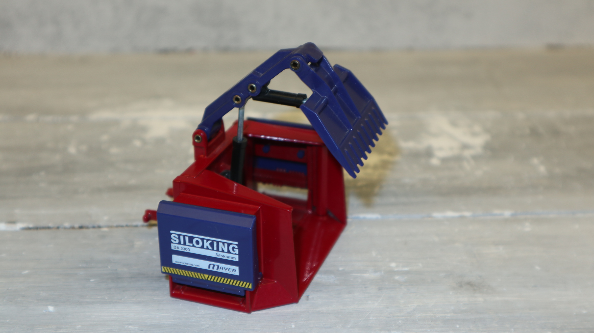 Siku 2458 in 1:32,  Mayer Silokamm, NEU in OVP