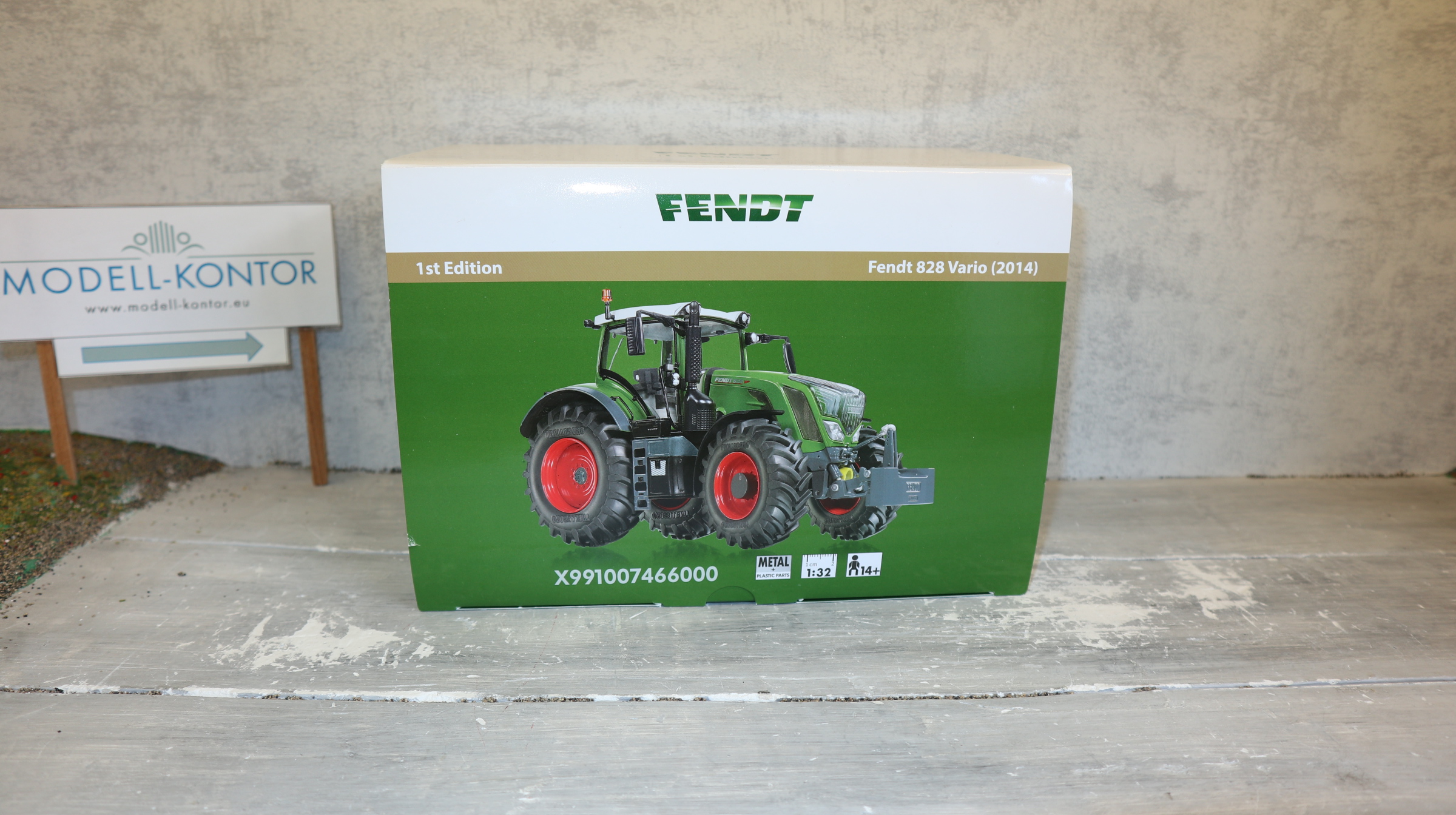 Wiking 077873 in 1:32, Fendt 828 Vario 1.st Edition 2014, NEU in OVP