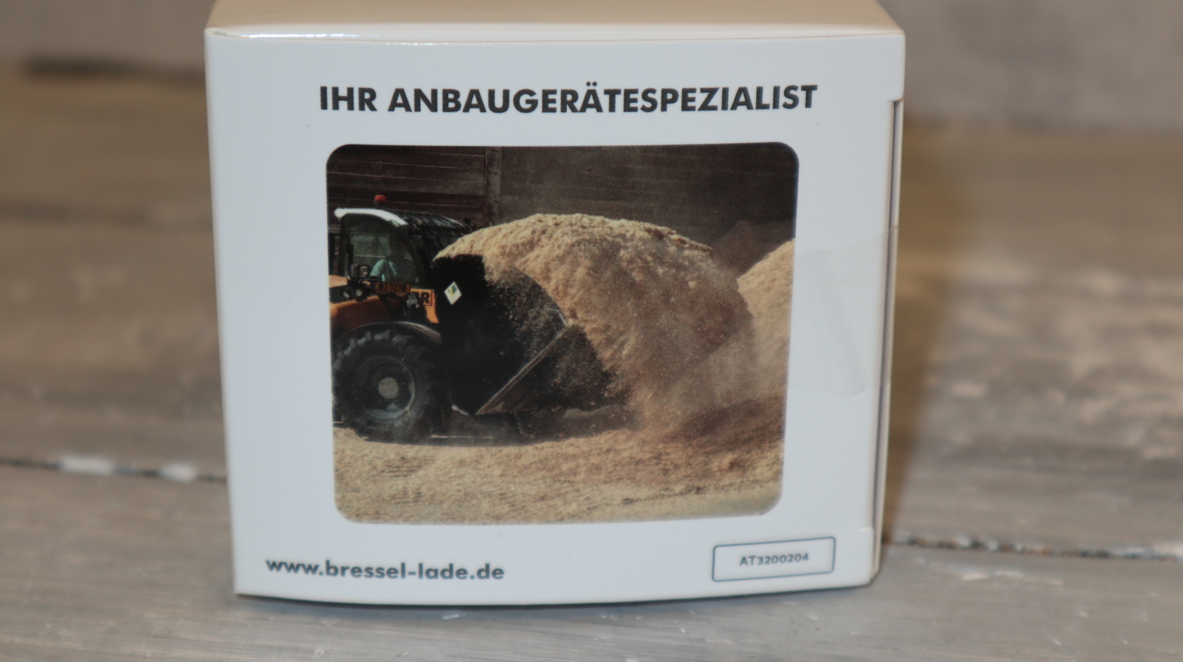 AT Collections 3200204 in 1:32, Bressel und Lade, Volumenschaufel L20 XXL, NEU in OVP
