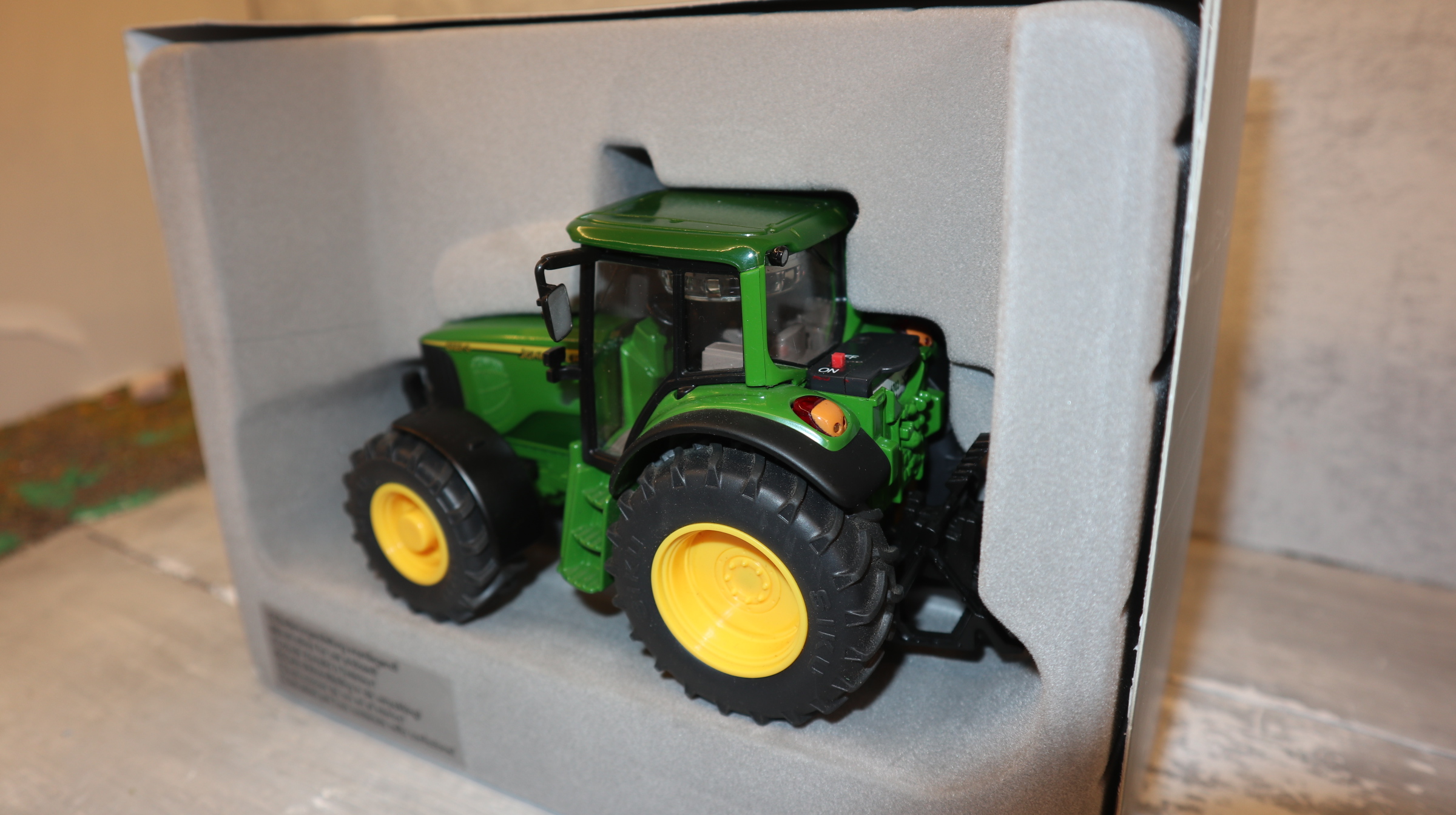 Siku Control 6751 in 1:32, John Deere 6920S Version 1 für schwarze FB  NEU in OVP