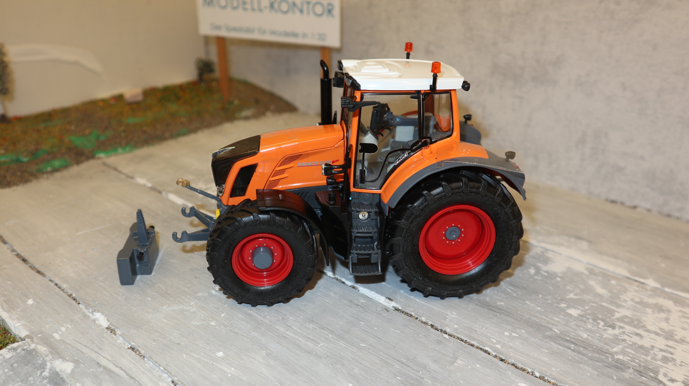 Wiking X991007032000 in 1:32, Fendt 828 kommunal 1st Edition, NEU in OVP