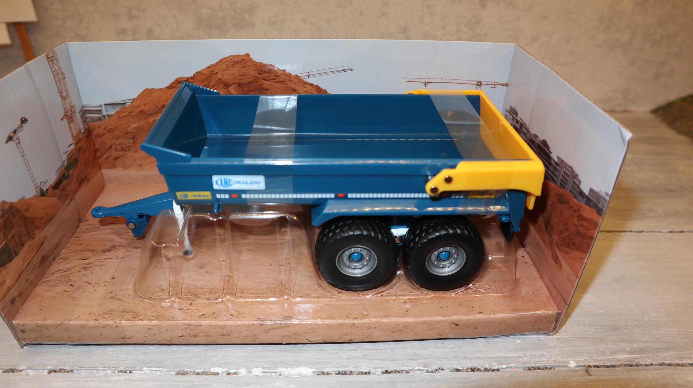 Britains 43368 in 1:32, KANE Dumper-Anhänger , NEU in OVP