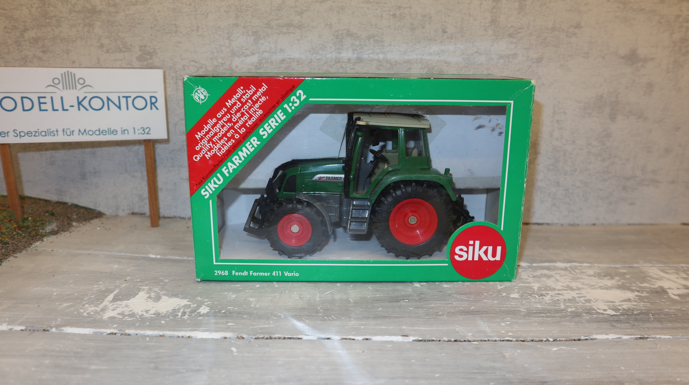 Siku 2968 in 1:32,  Fendt Farmer 411 Vario grün, NEU in OVP