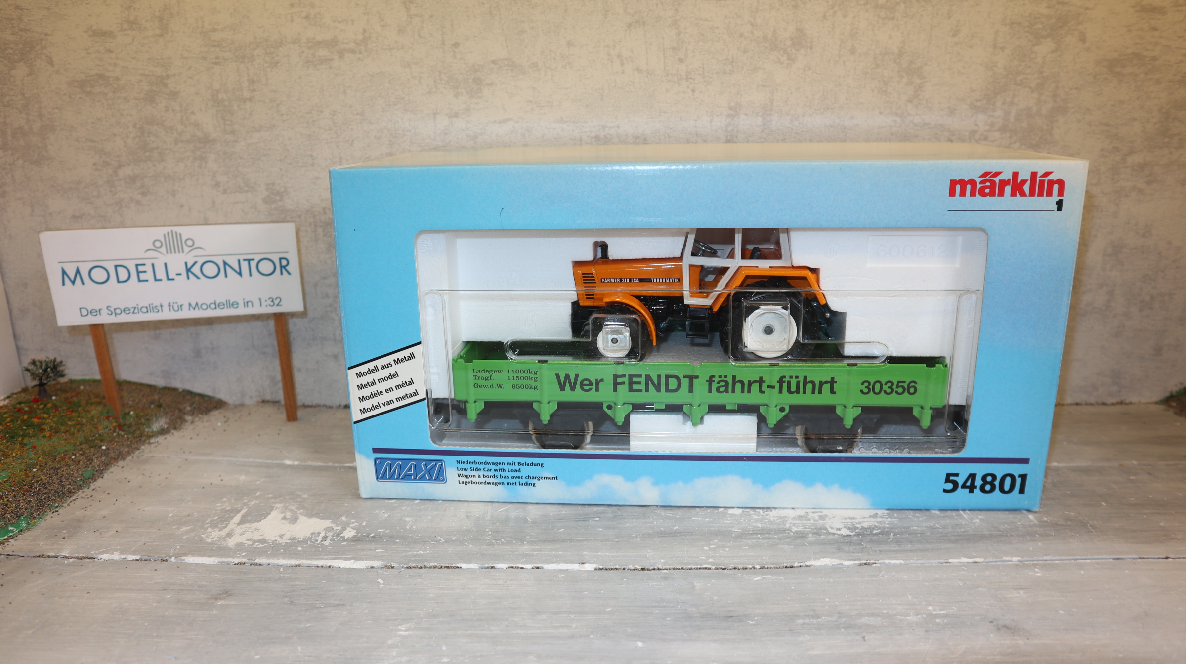 Siku 2851 Märklin 54801 in 1:32, MAXI Spur1 Anhänger mit Fendt 310 LSA in gelb, NEU in OVP