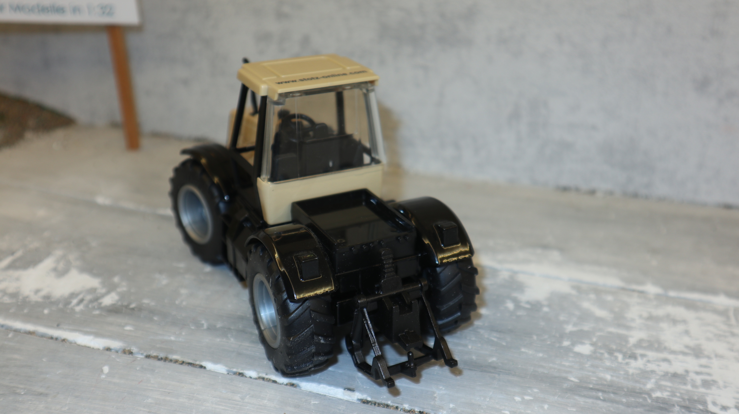 Siku 3160 in 1:32, JCB Fastrac 2150 STOTZ beige, NEU in OVP