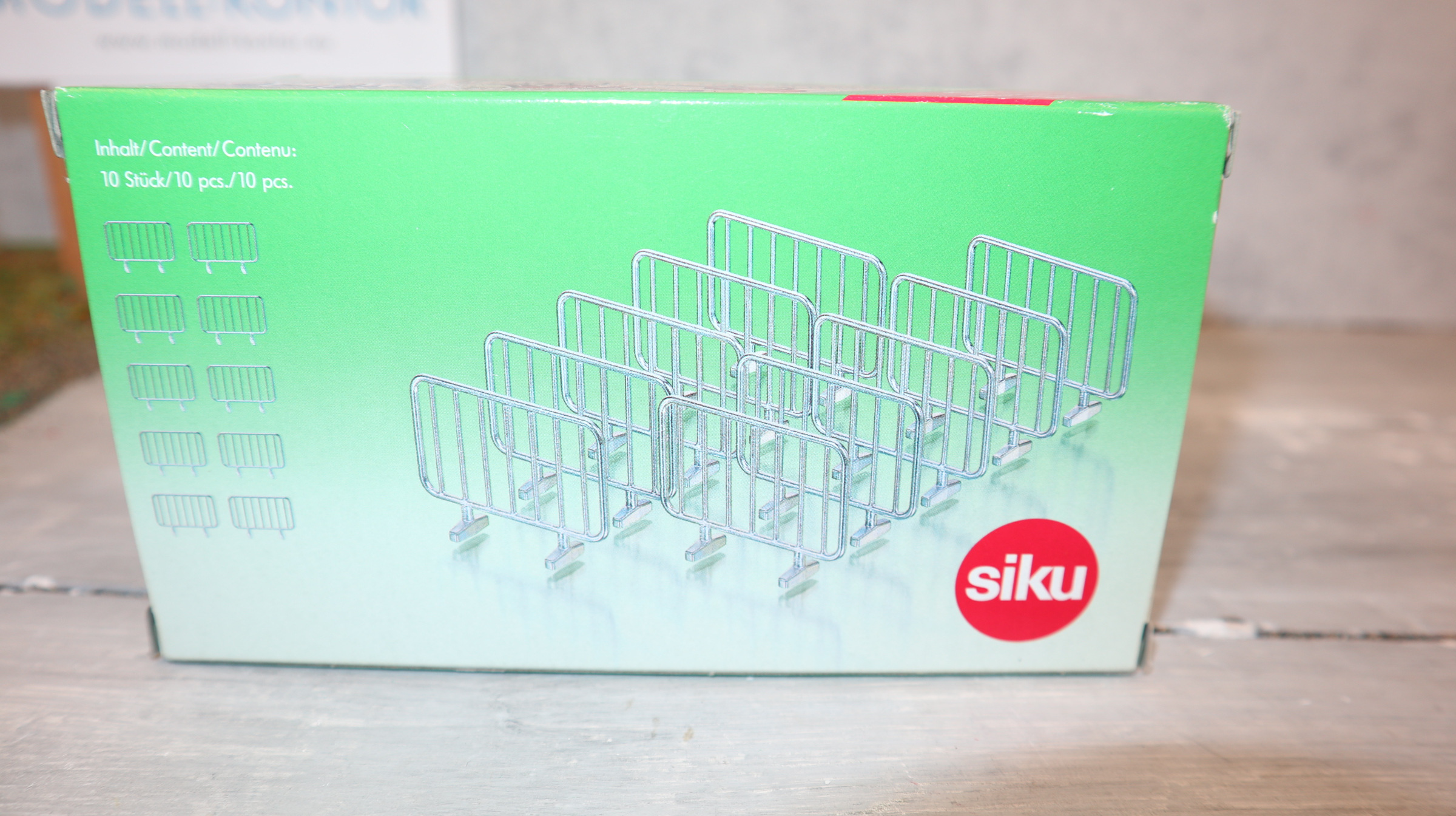 Siku 2464 in 1:32,  Absperrgitter aus Metall, Neu in OVP