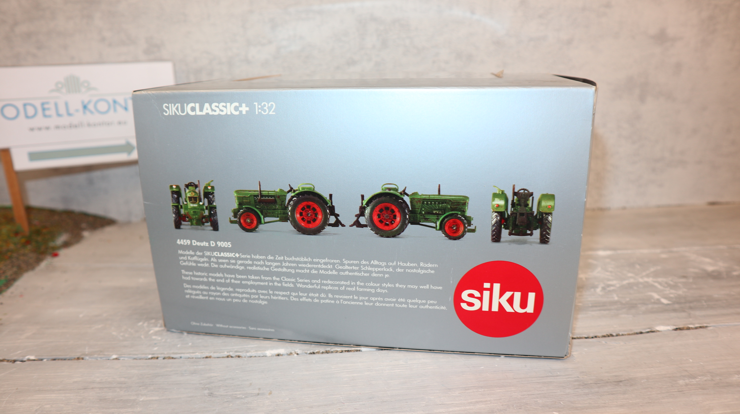 Siku 4459 in 1:32,  Classic+ gealtert, Deutz D 9005, Neu in OVP