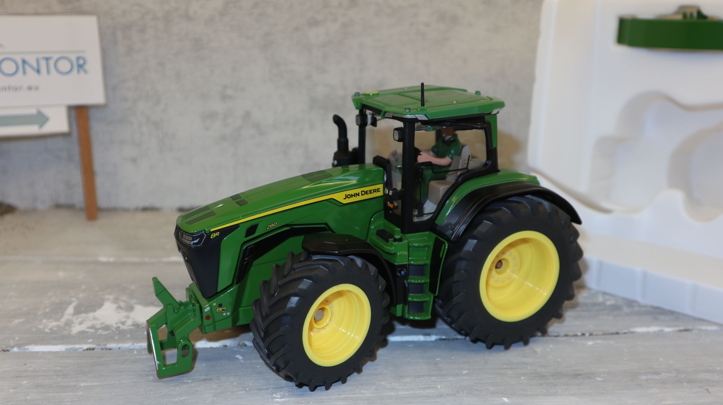 Siku 3290 in 1:32, John Deere 8R 280, LCN 2023 Sondermodell,  NEU in OVP