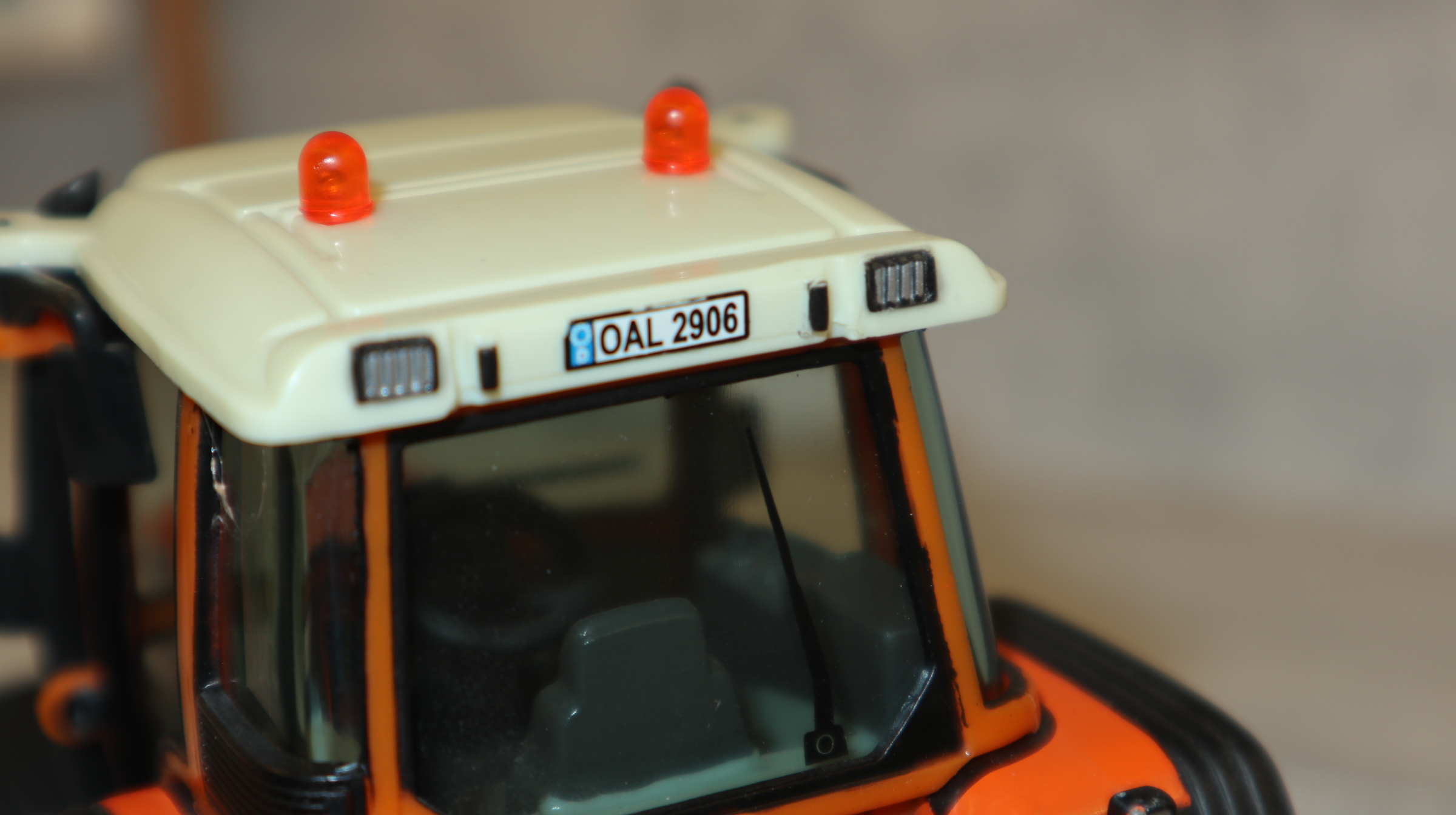 Siku 2968 in 1:32, Fendt 411 Kommunal, NEU in OVP