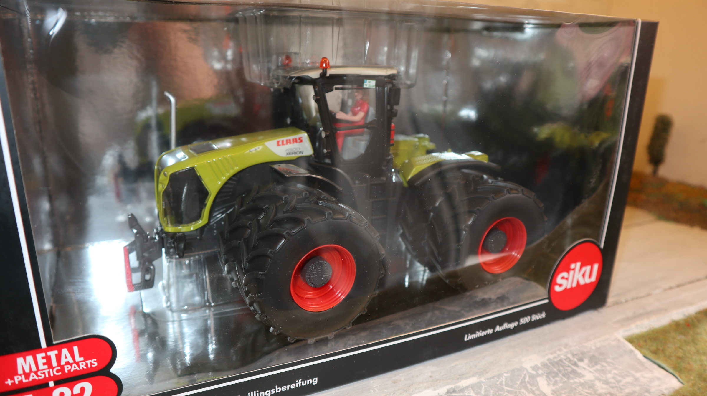 Siku 3271 in 1:32, Claas Xerion 5000 grün Zwilling Traktorado 2018  NEU in OVP