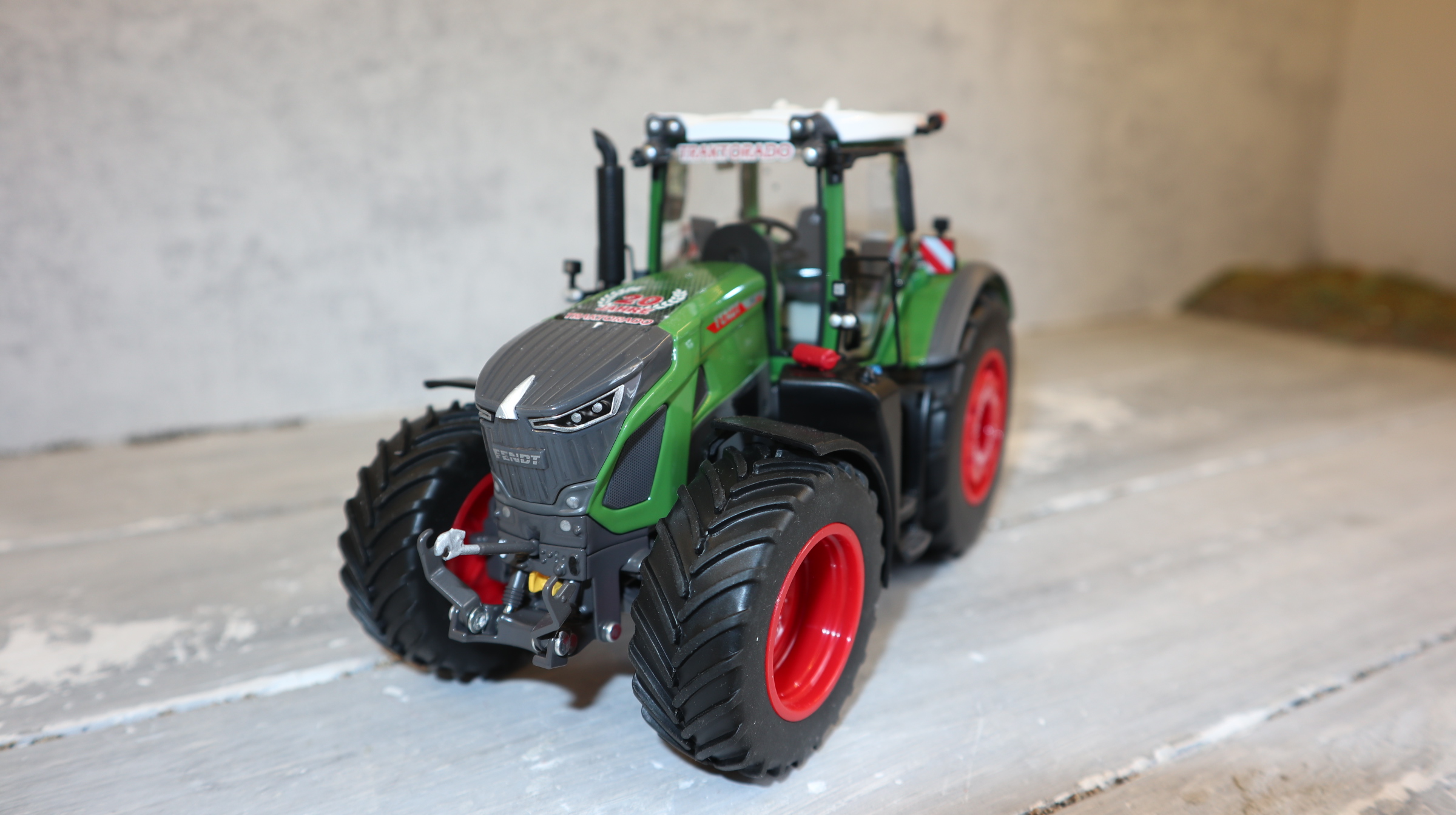 WIKING 077865 in 1:32, Fendt 942 TRAKTORADO 2023,  NEU in OVP