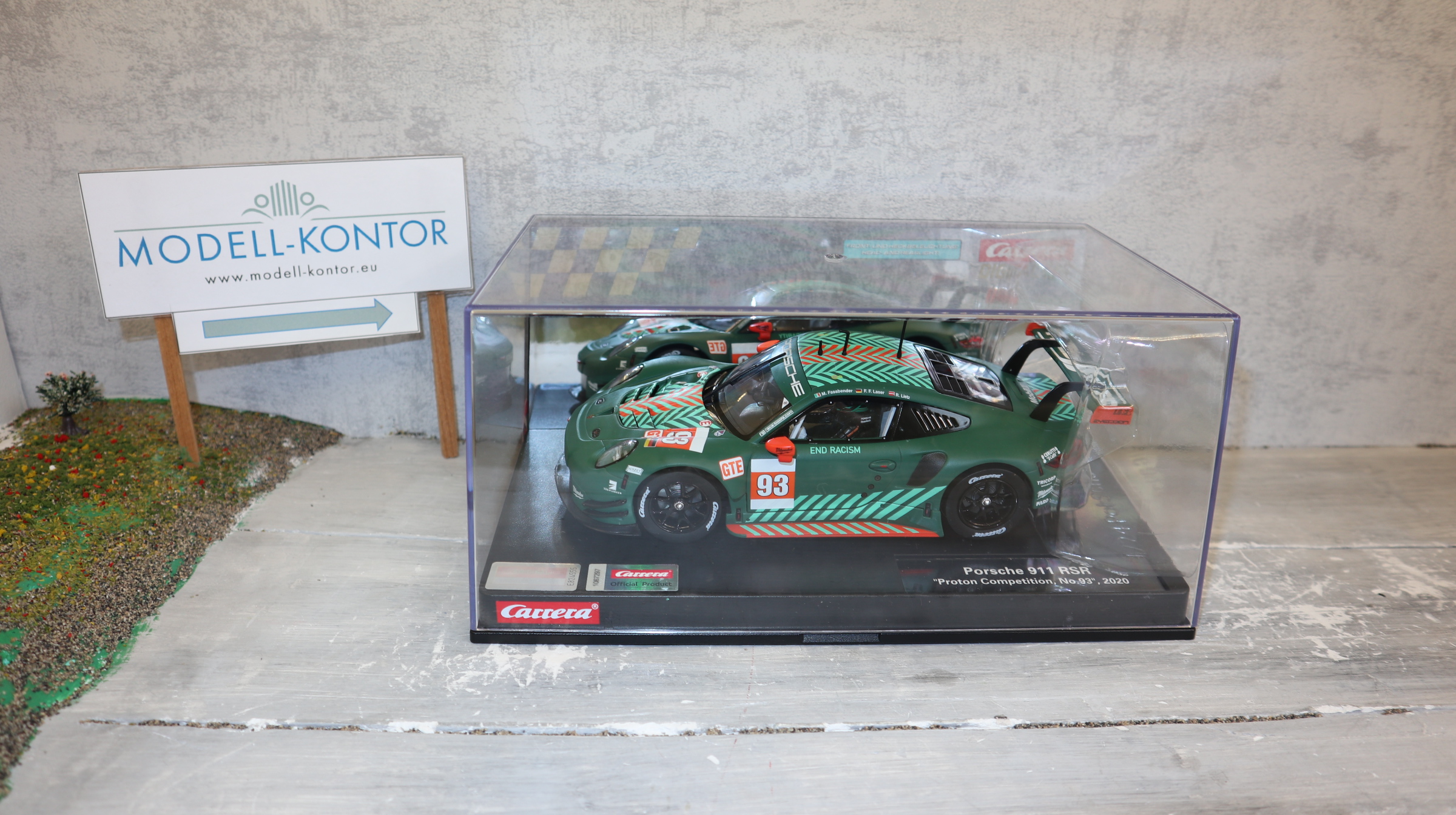 Carrera 23950 in 1:24, Porsche 911 GT3 RSR "Proton Competition No. 93", versiegelt, NEU in OVP