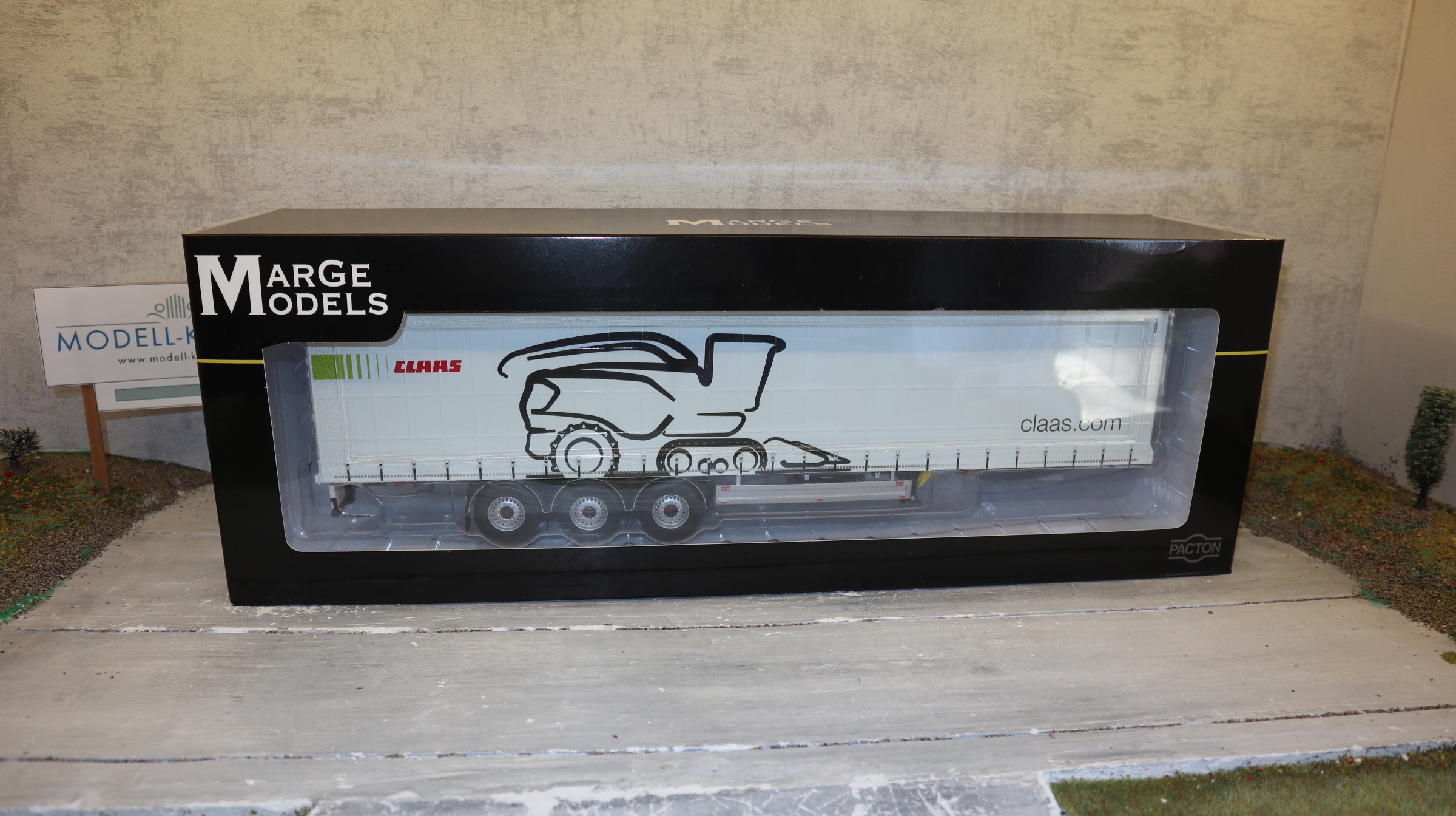 MarGe 1902-01-03 in 1:32, Pacton Curtainsider Edition CLAAS, NEU in OVP