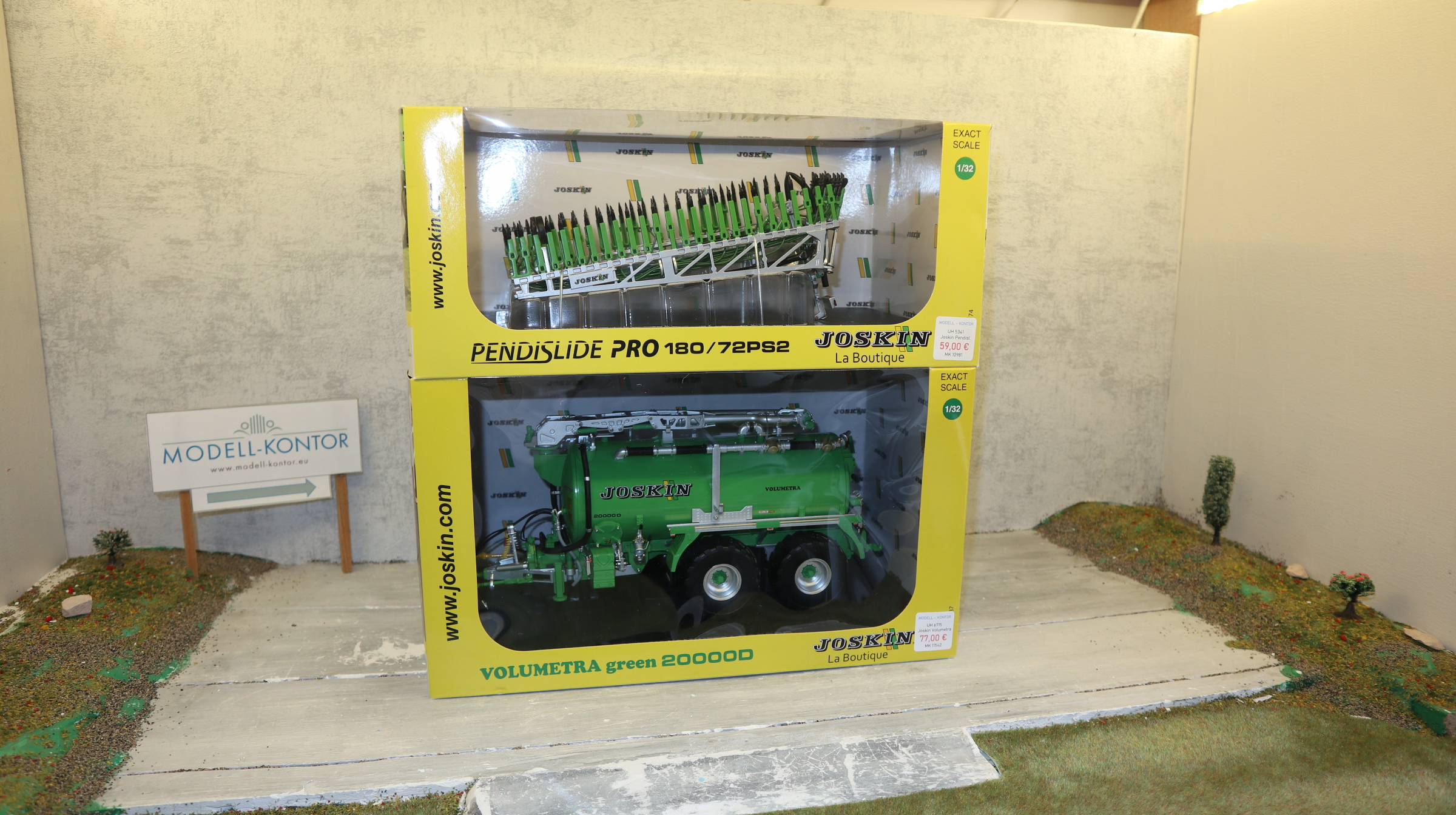 Set UH 6715+ 5341 in 1:32, JOSKIN Güllefass grün mit Schleppgeschirr, NEU in OVP