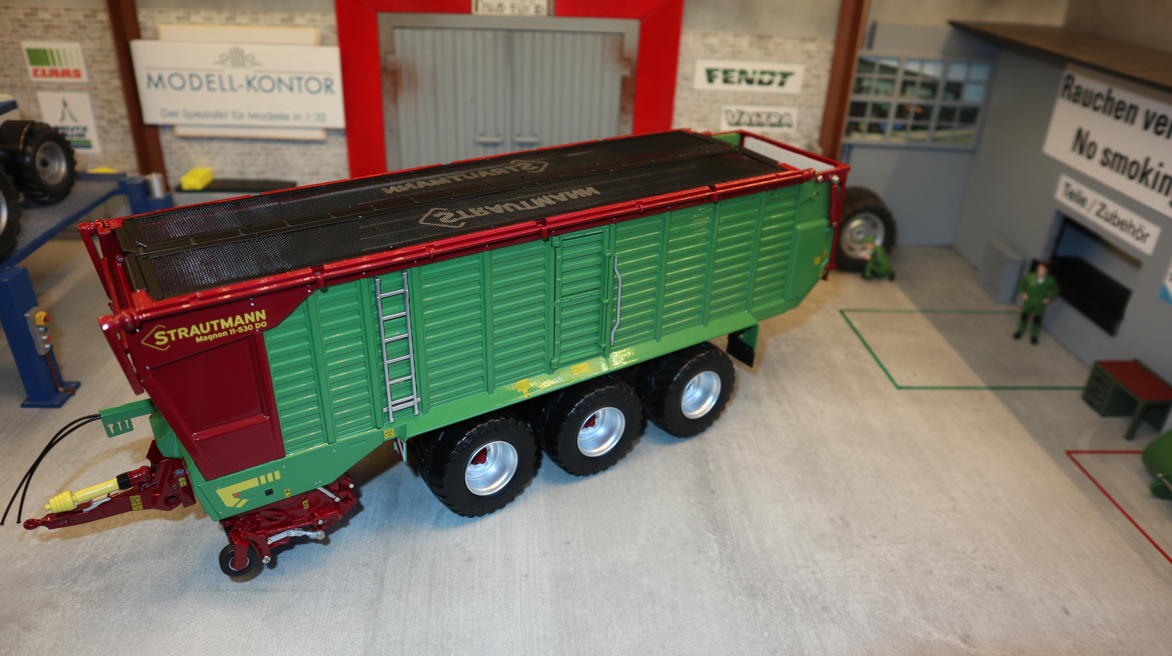 MarGe 2602 in 1:32, Strautmann Magnon 11-530 Silagewagen, NEU in OVP