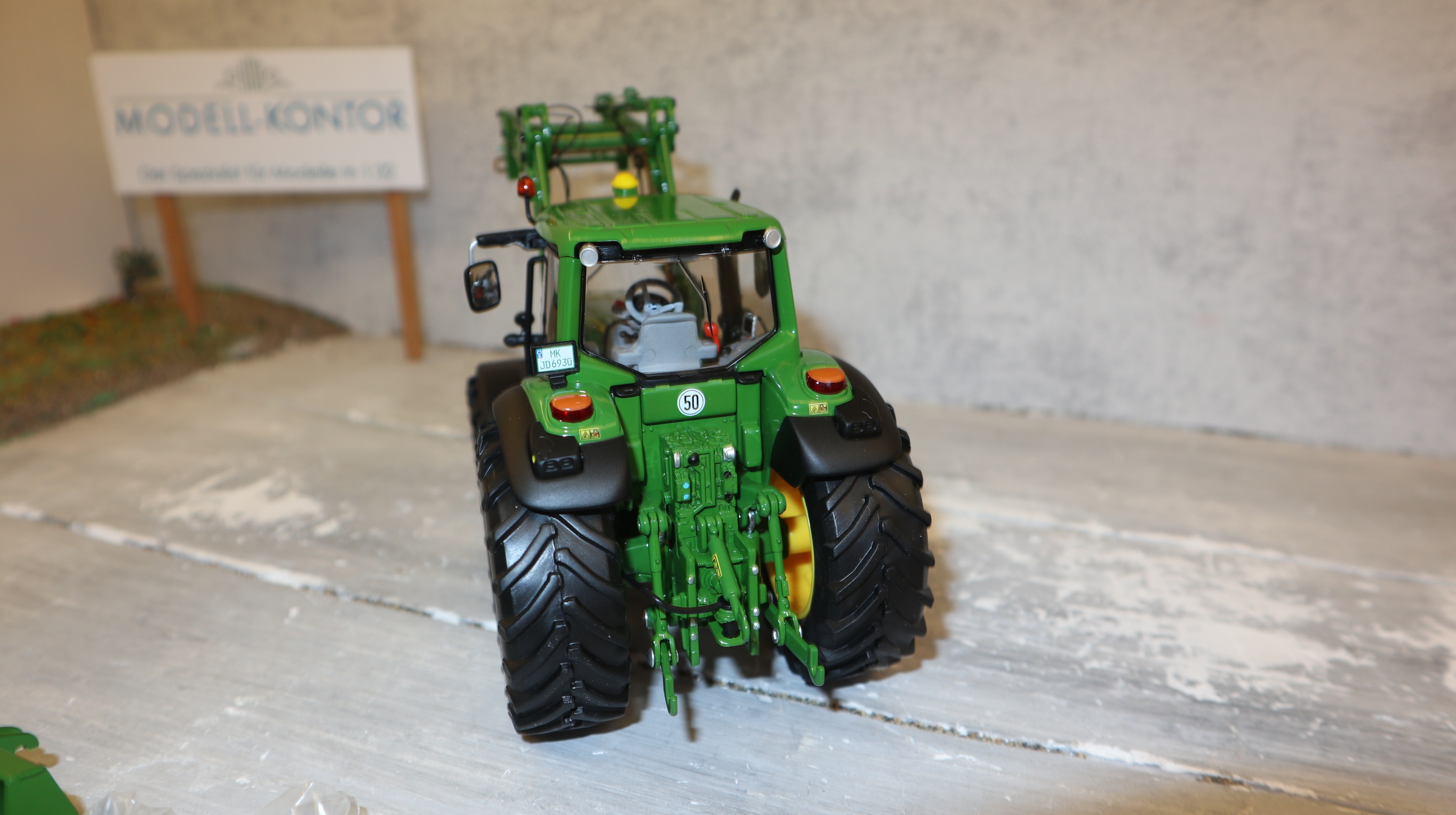 Wiking 877466 in 1:32,  John Deere 6930 Premium mit Frontlader, NEU in OVP