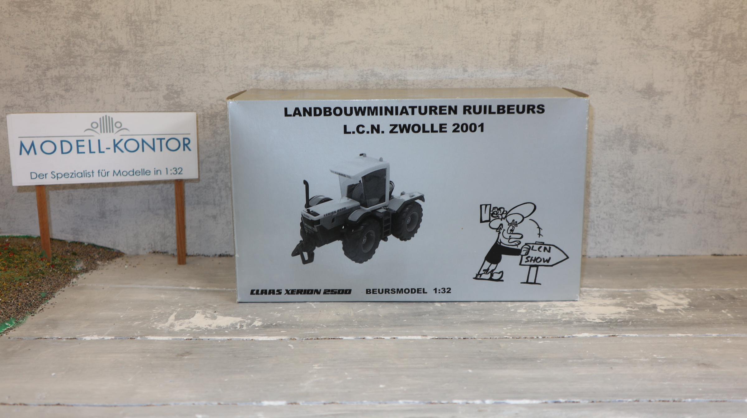 Siku 3553 in 1:32, Claas Xerion 2500 LCN Zwolle 2001. Neu in OVP