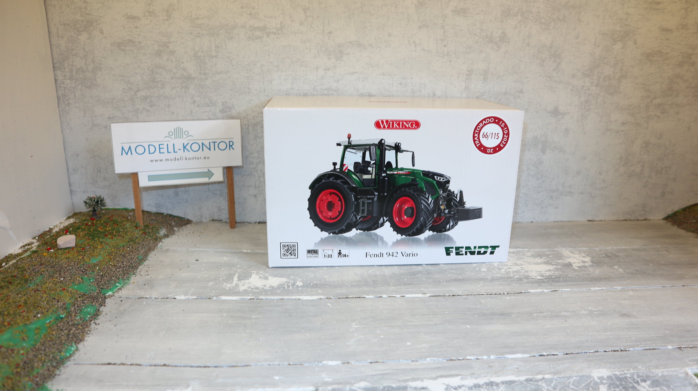 WIKING 077865 in 1:32, Fendt 942 TRAKTORADO 2023,  NEU in OVP