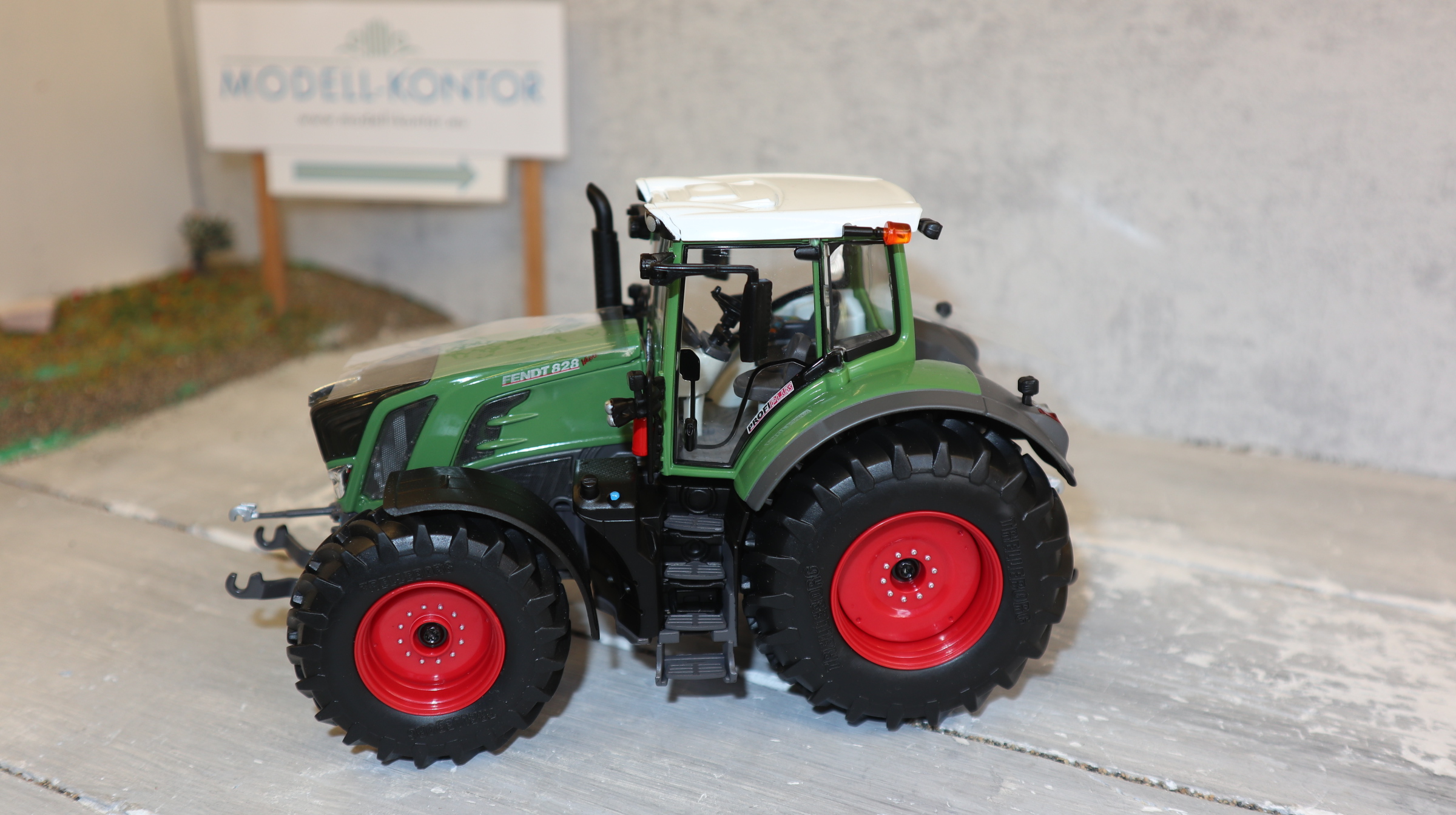Wiking 077873 in 1:32, Fendt 828 Vario 1.st Edition 2014, NEU in OVP