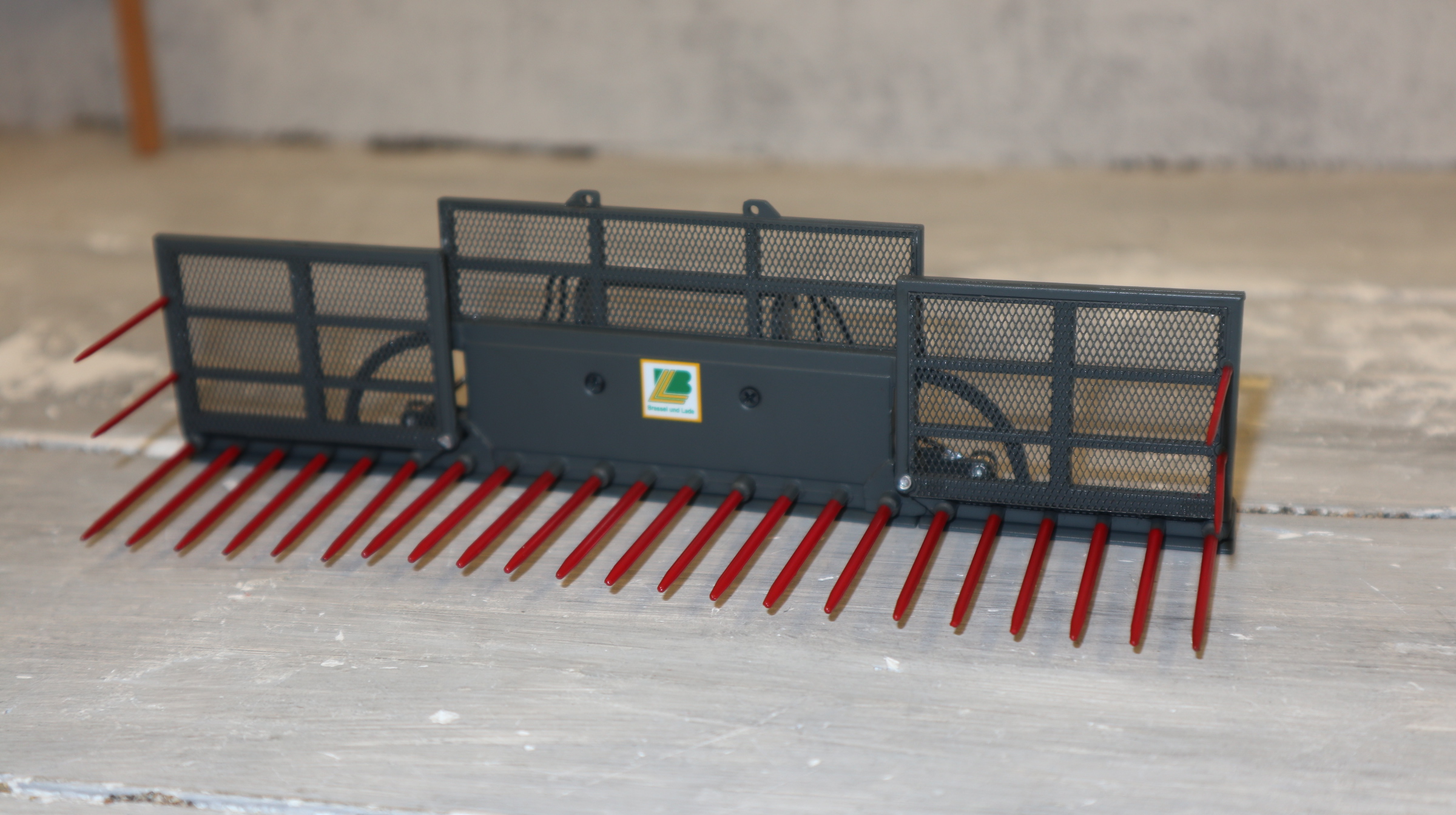 AT Collections 3200203 in 1:32, Bressel und Lade D35 Grüngutgabel NEU in OVP