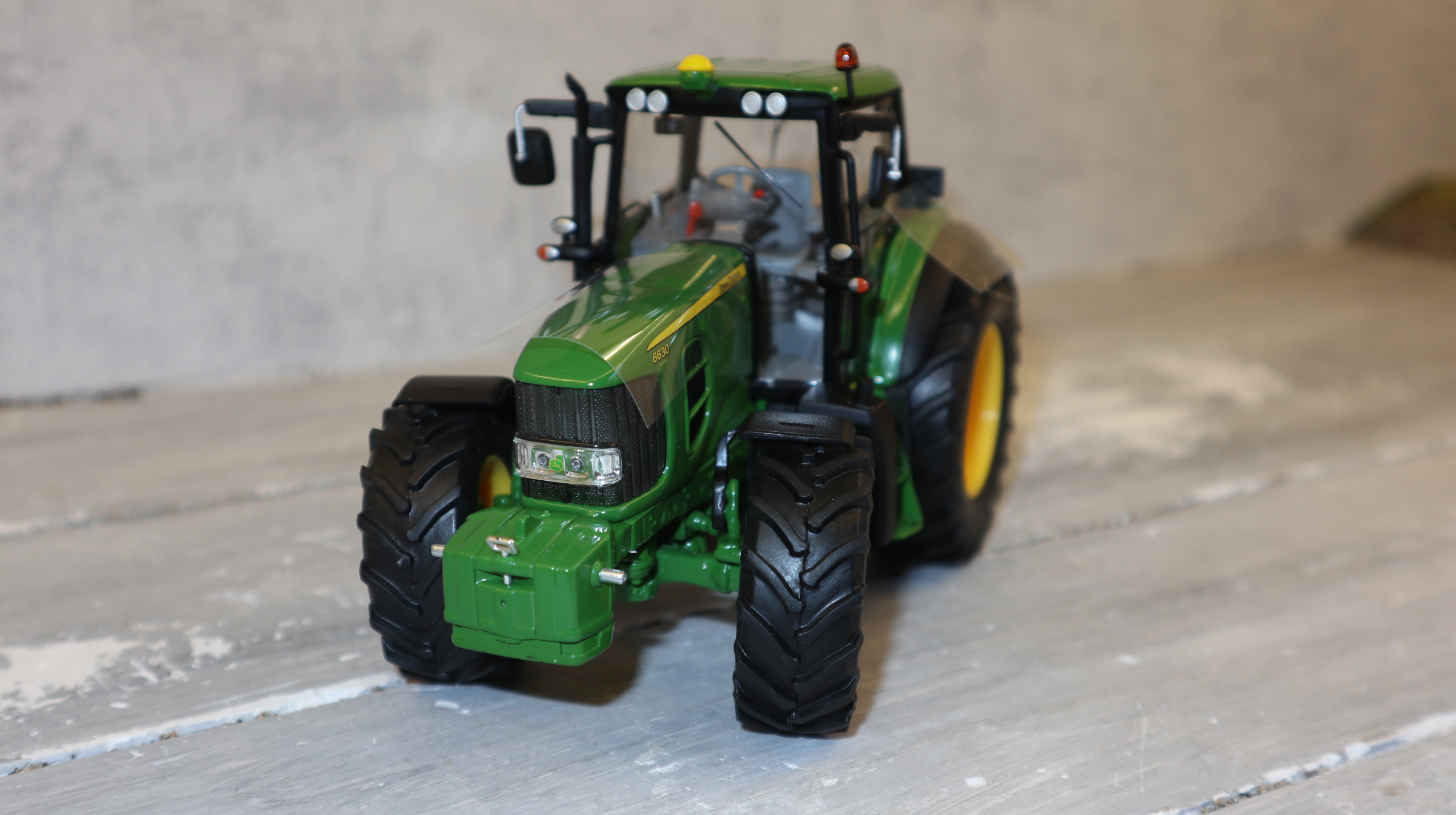 Wiking 877467 in 1:32, John Deere 6630 Premium Sondermodell, NEU in OVP