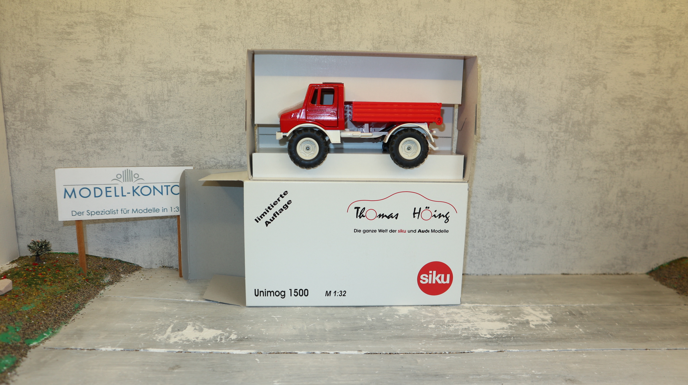 Siku 3153 in 1:32,  Unimog 1500 ROT-Weis Sondermodell SSC 2016, NEU in OVP