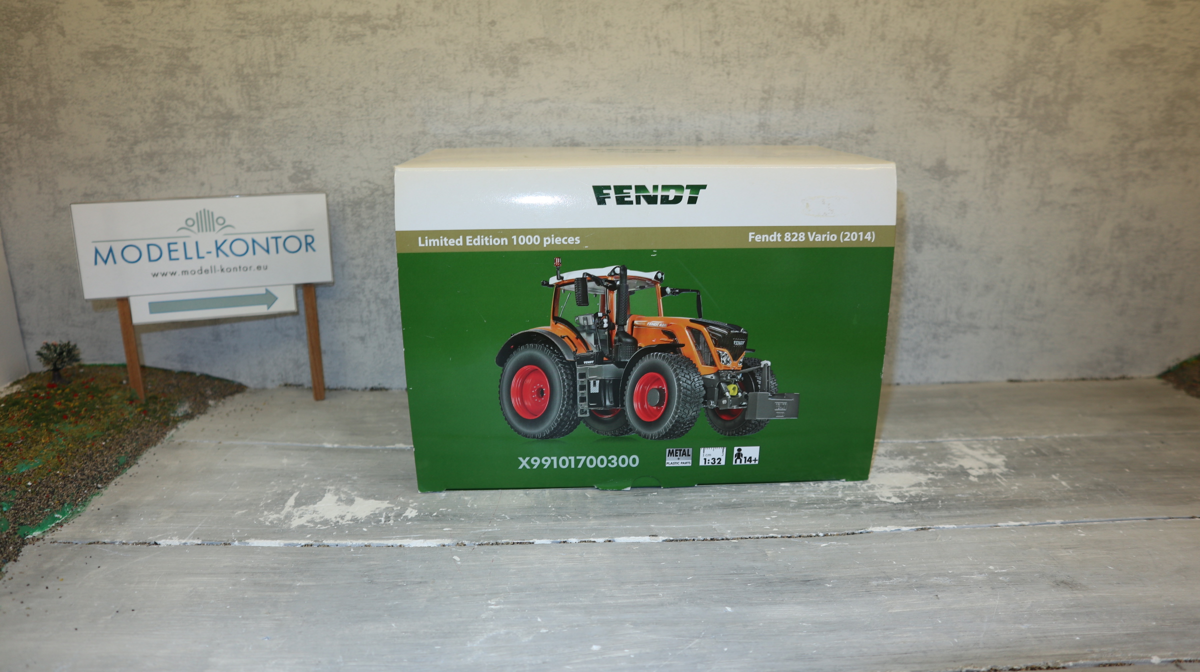 Wiking X99101700300 in 1:32,  Fendt 828 Kommunal , NEU in OVP