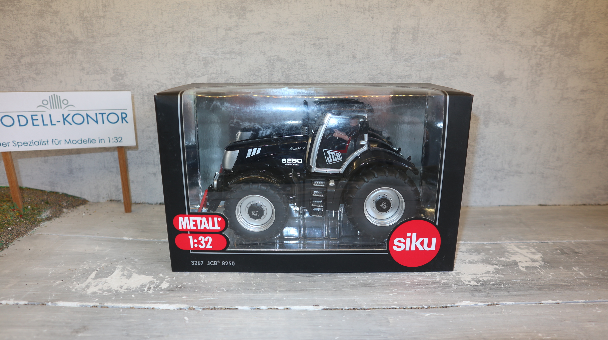 Siku 3267 in 1:32,  JCB 8250 Blackline NEU in OVP