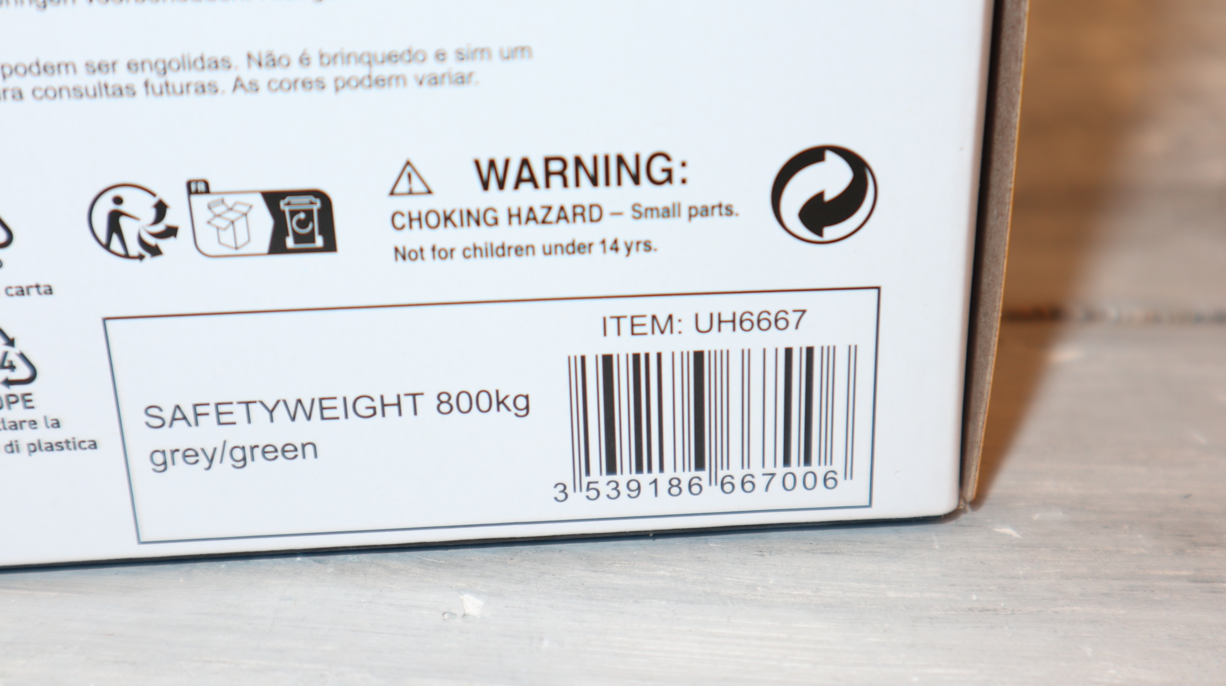 Universal Hobbies UH 6667 in 1:32, Safety-Frontgewicht FENDT 800 kg
